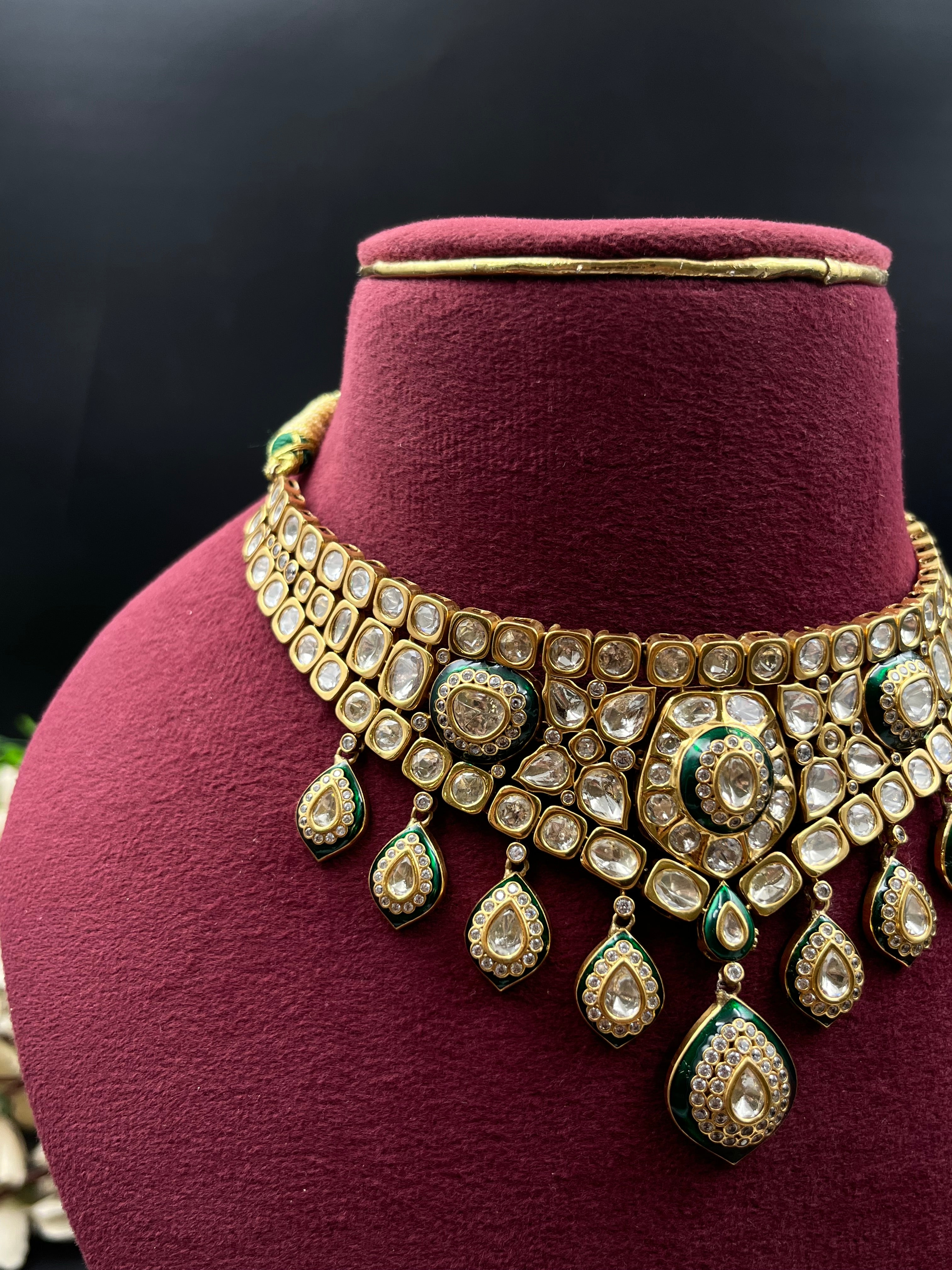 KAVYA NECKLACE