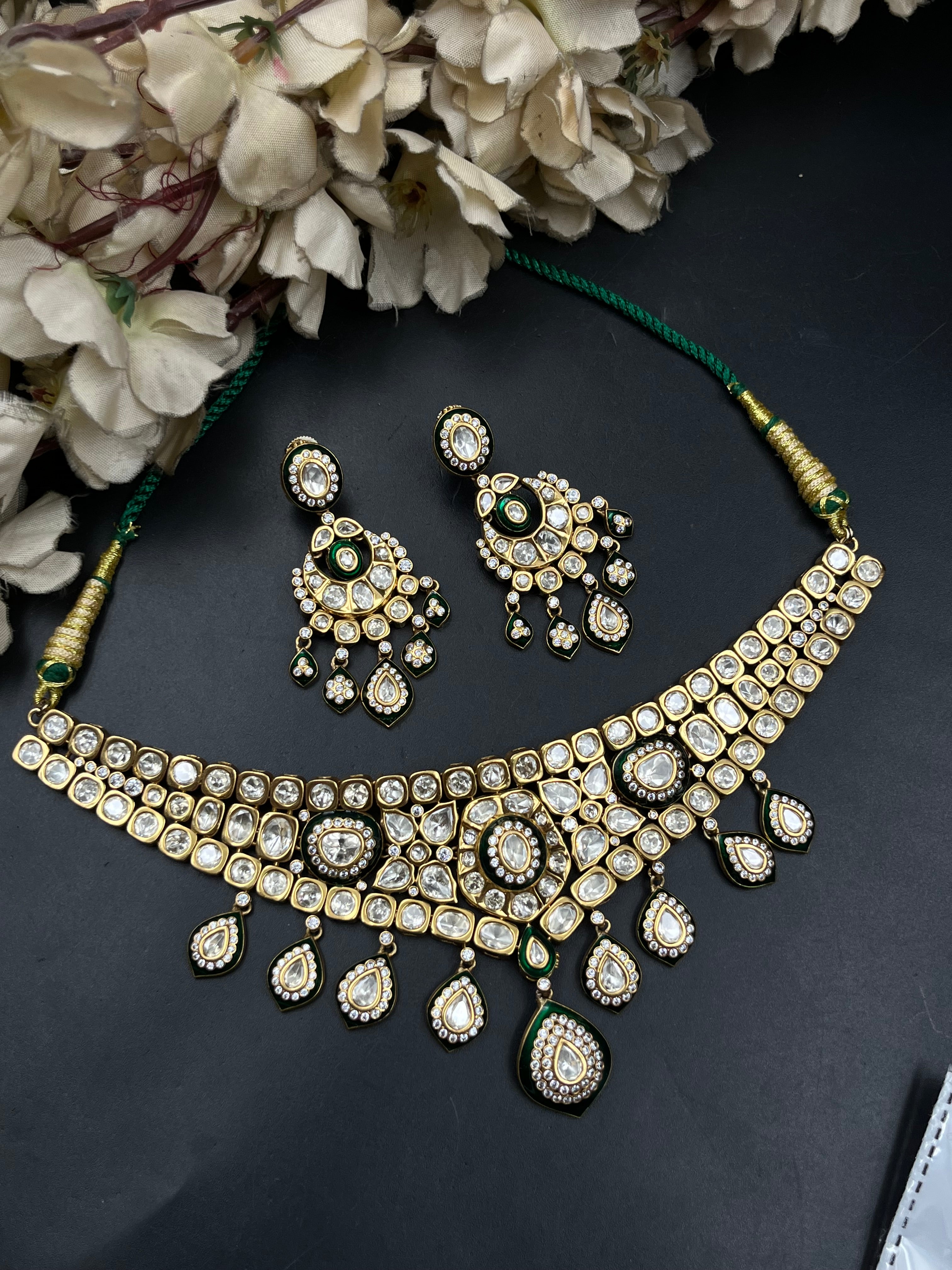 KAVYA NECKLACE