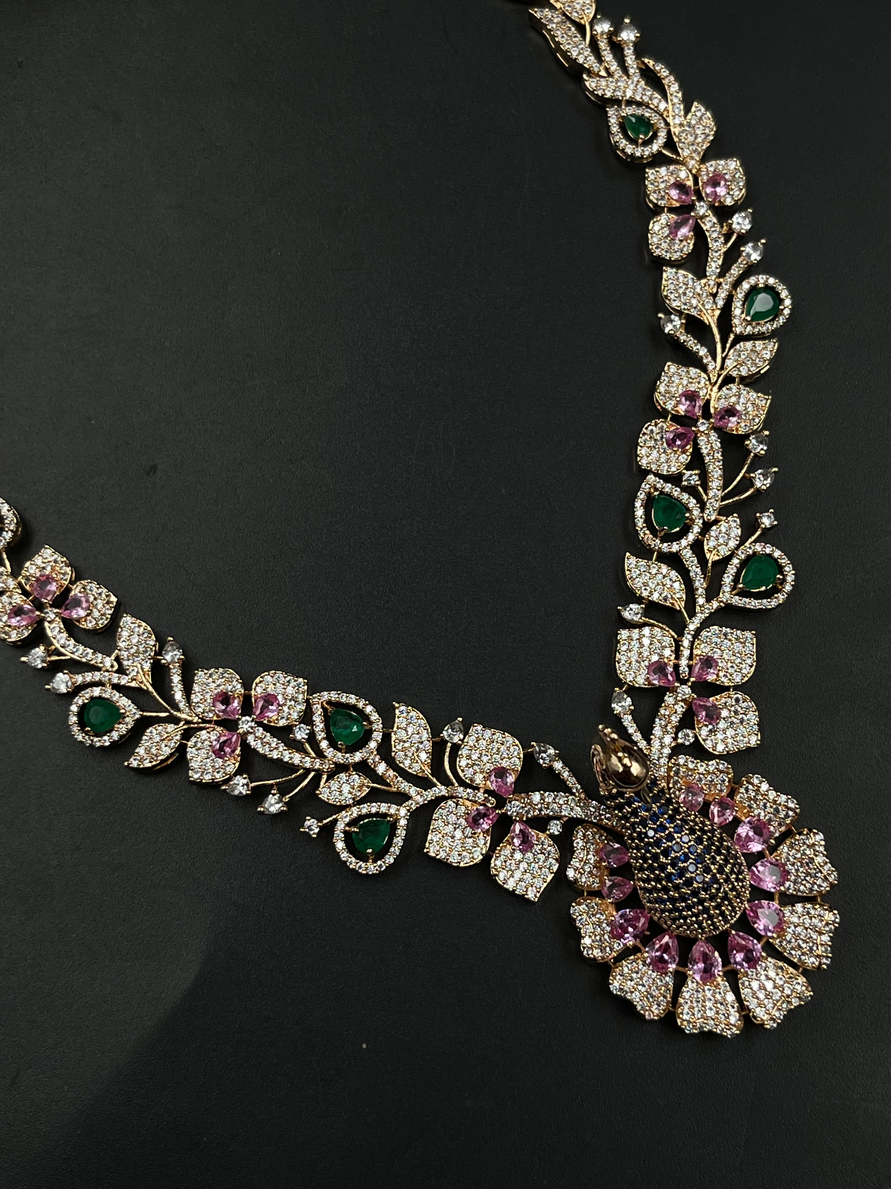 KINAO NECKLACE
