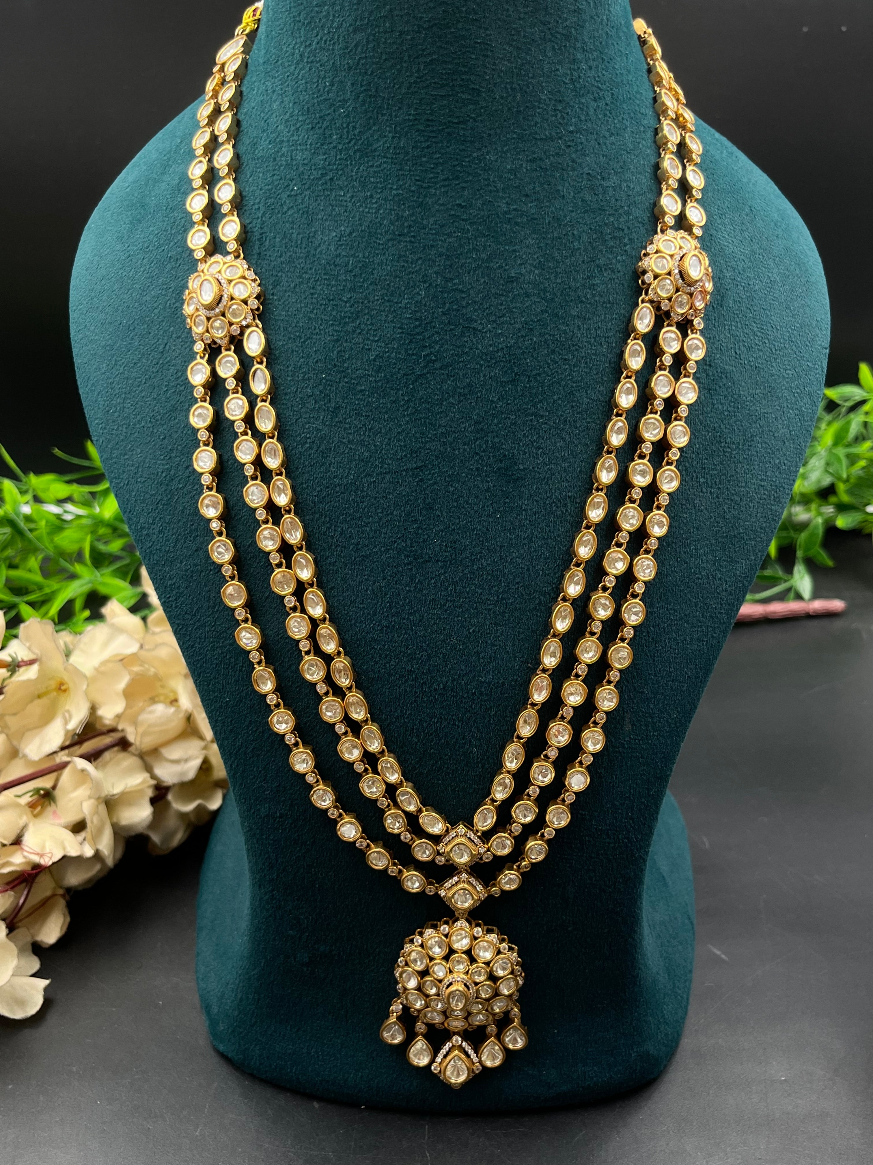 MISHAKA NECKLACE