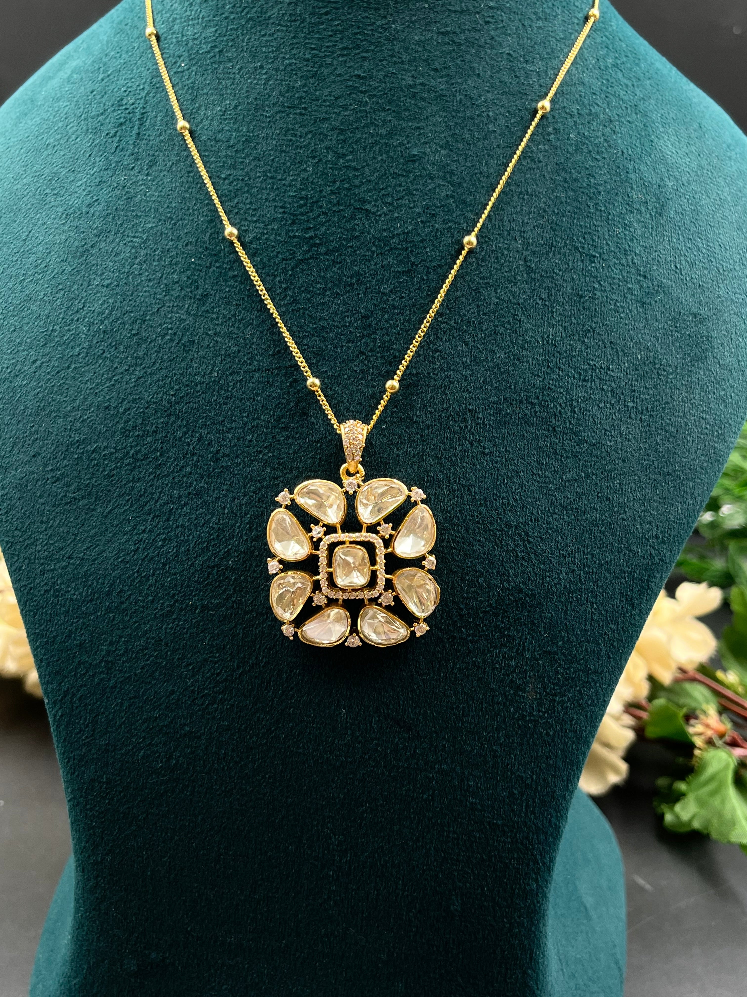 NEHU PENDANT