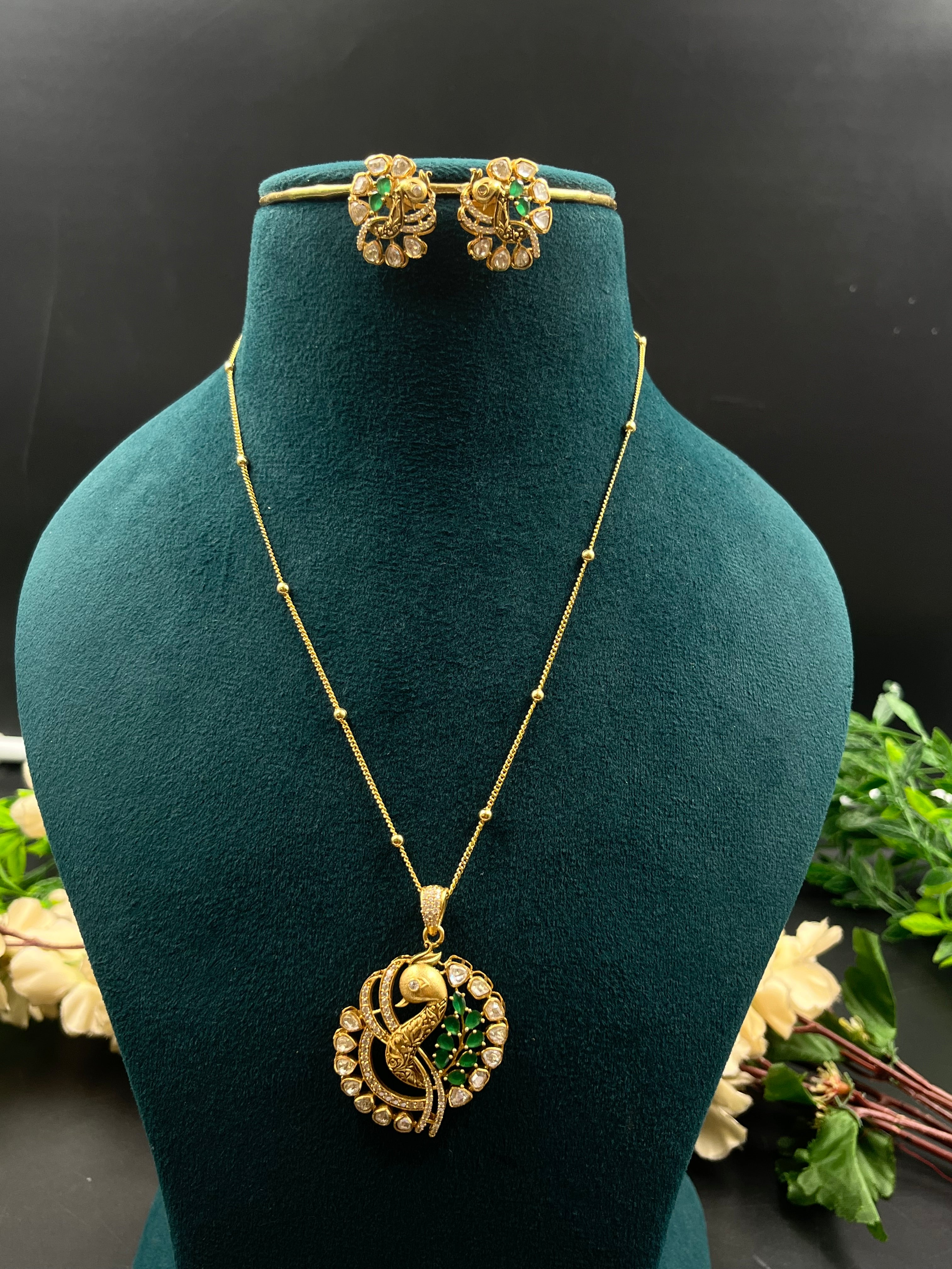 ZOUY PENDANT