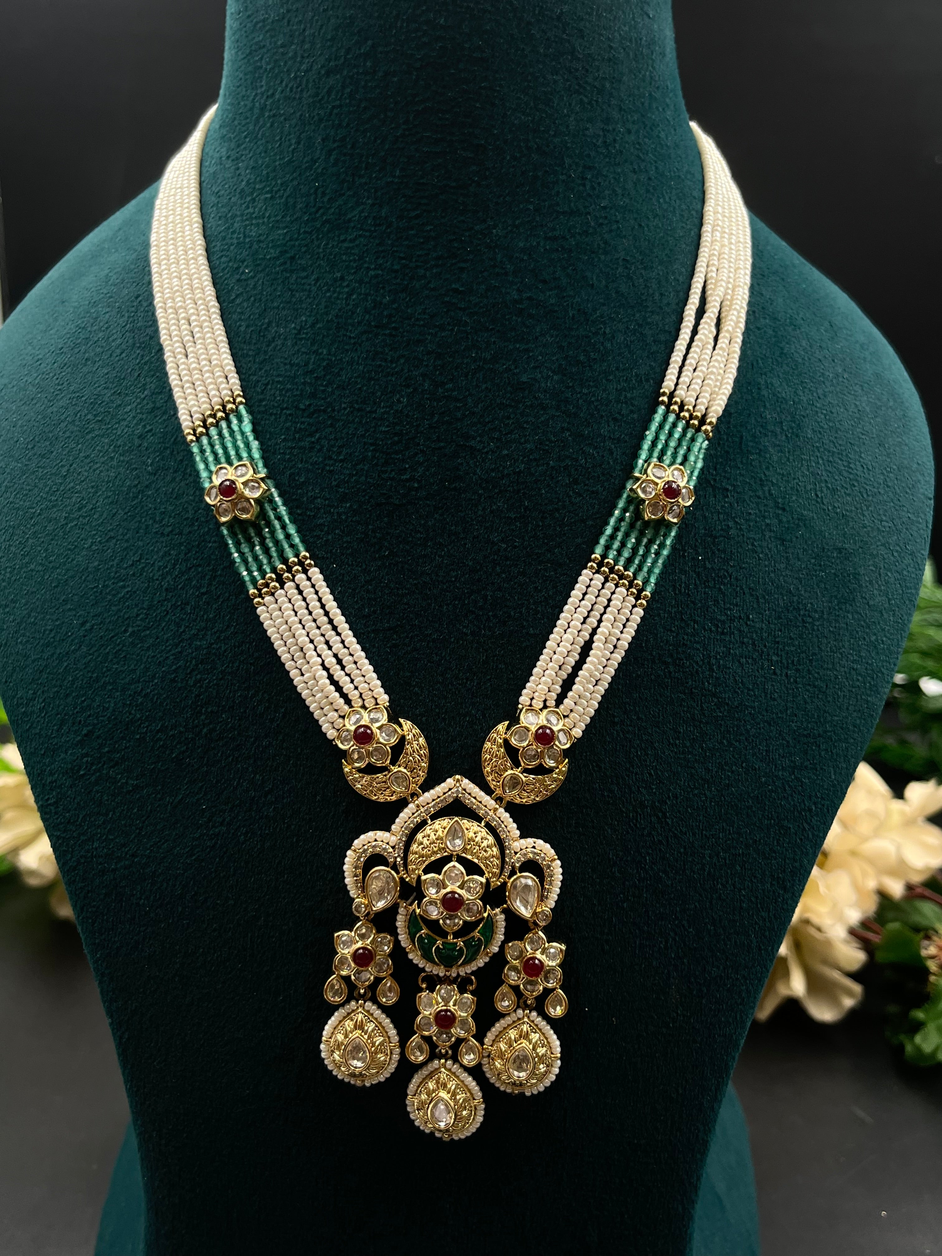 FIYA NECKLACE