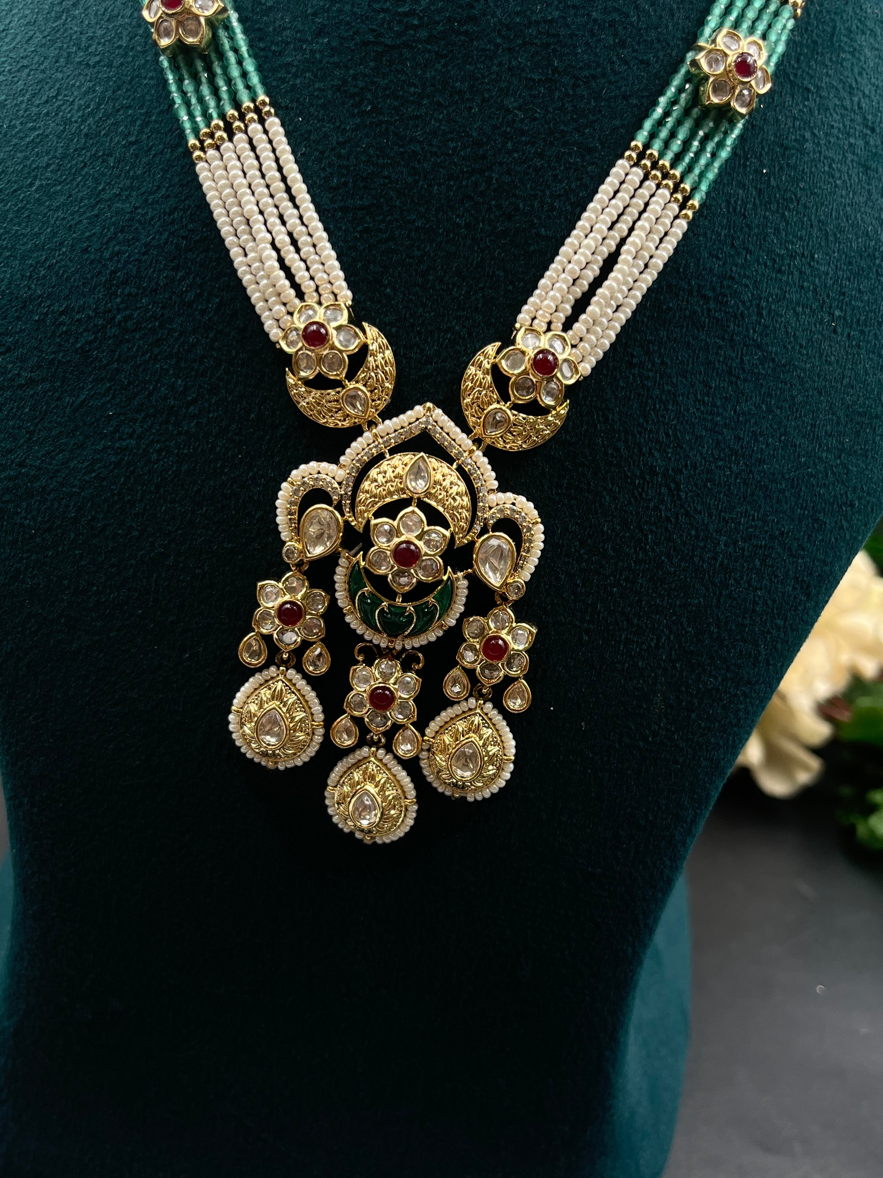 FIYA NECKLACE