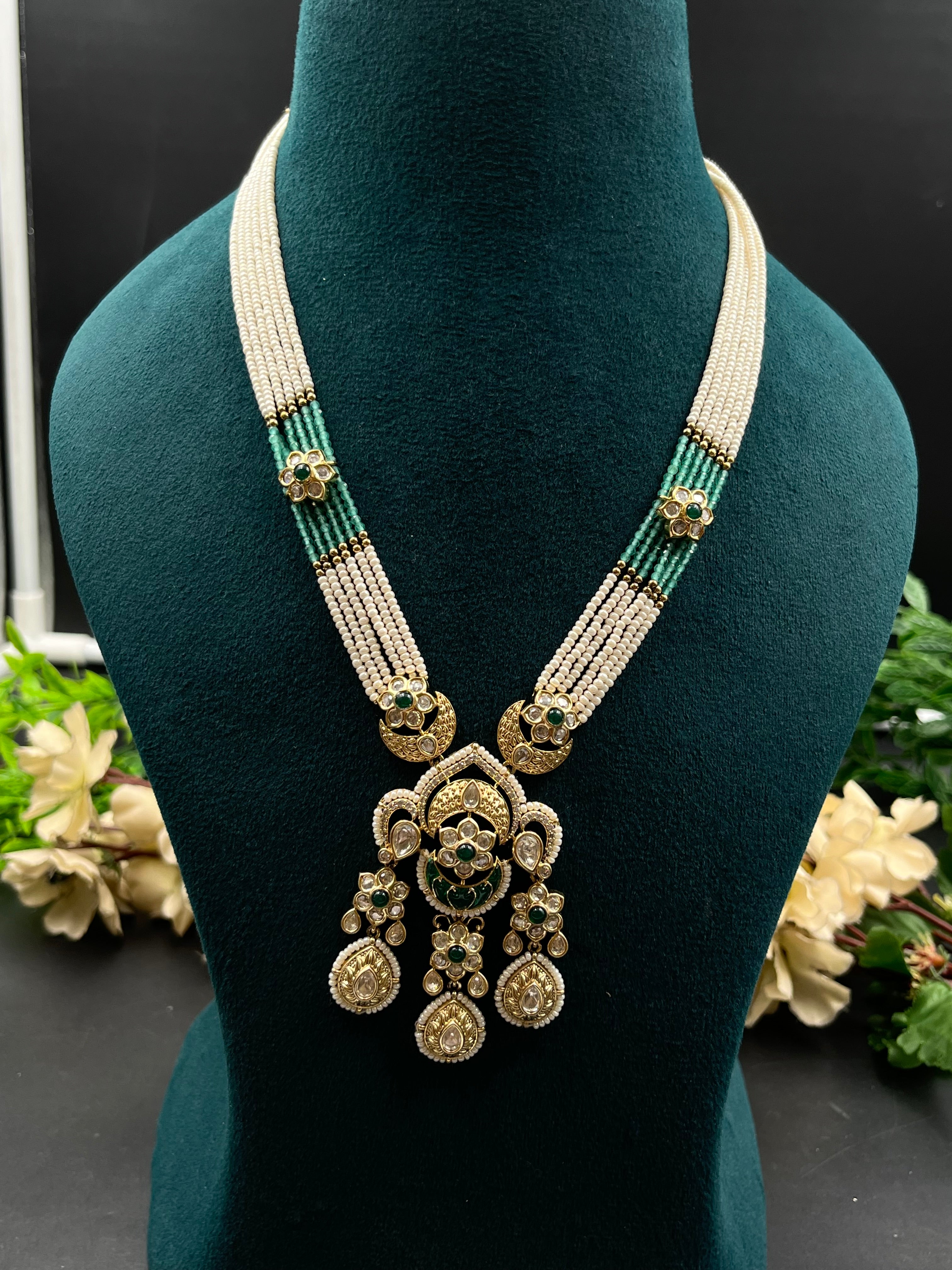 FIYA NECKLACE