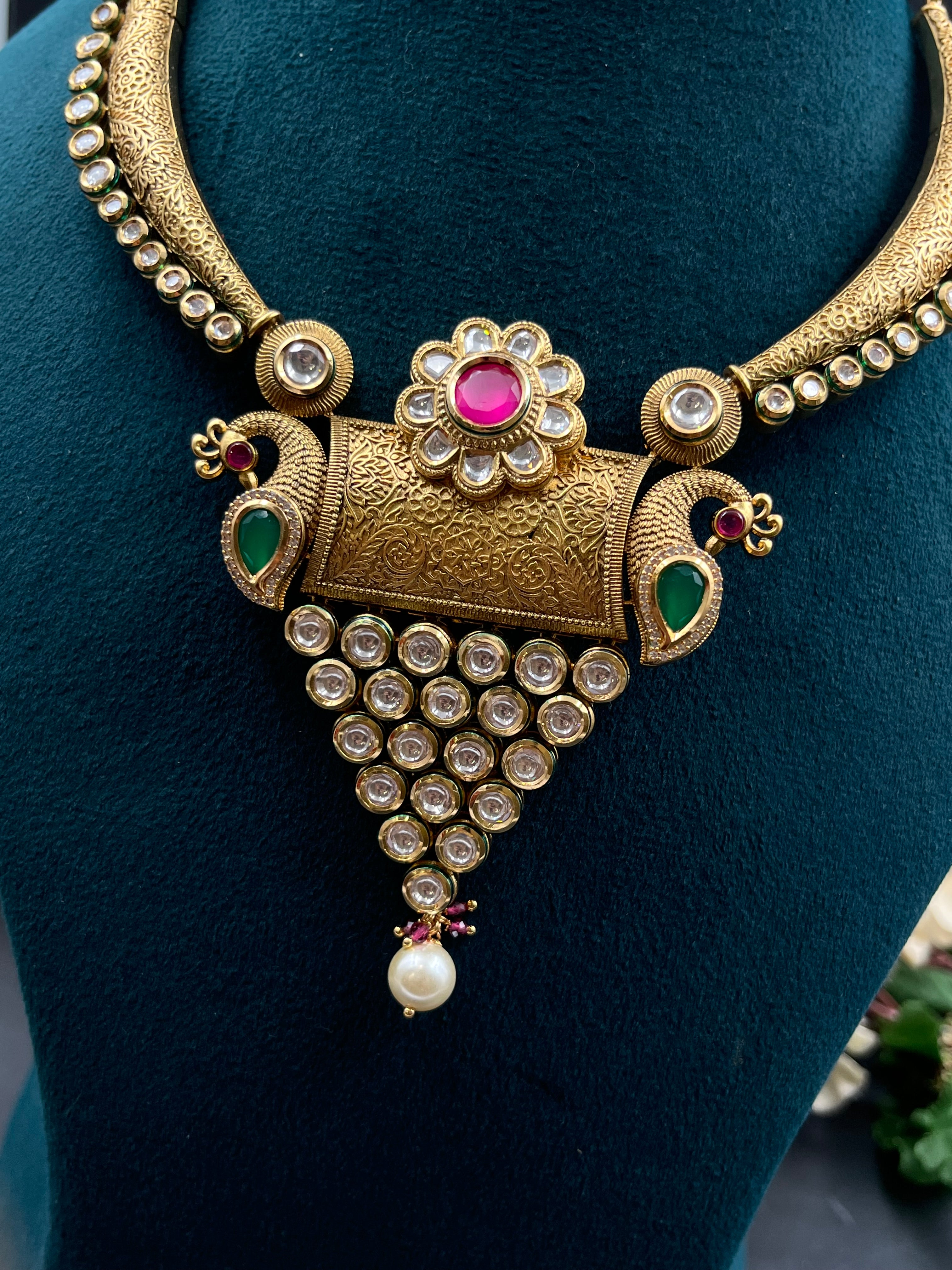 RISHA NECKLACE