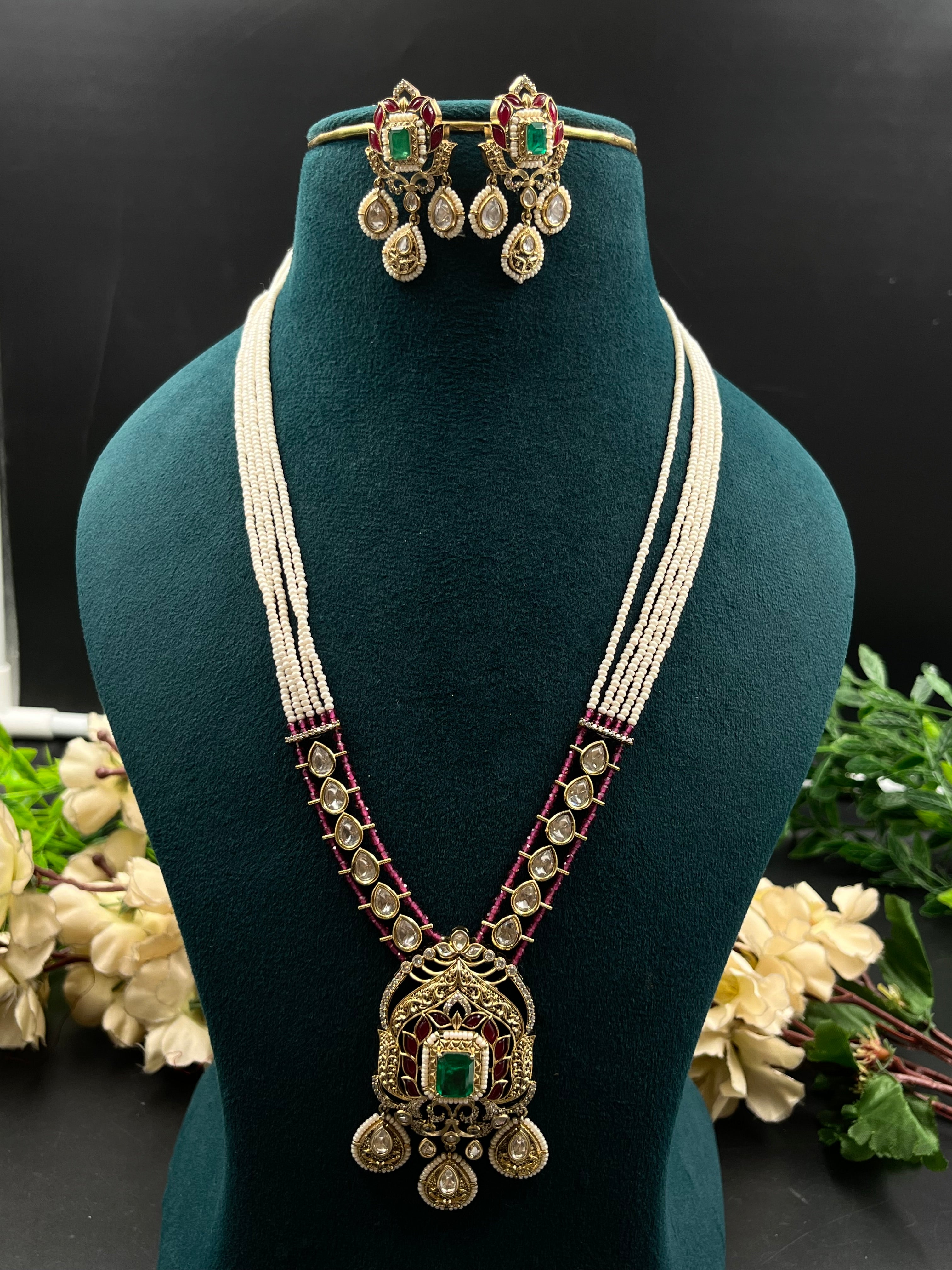 SUKAHS NECKLACE