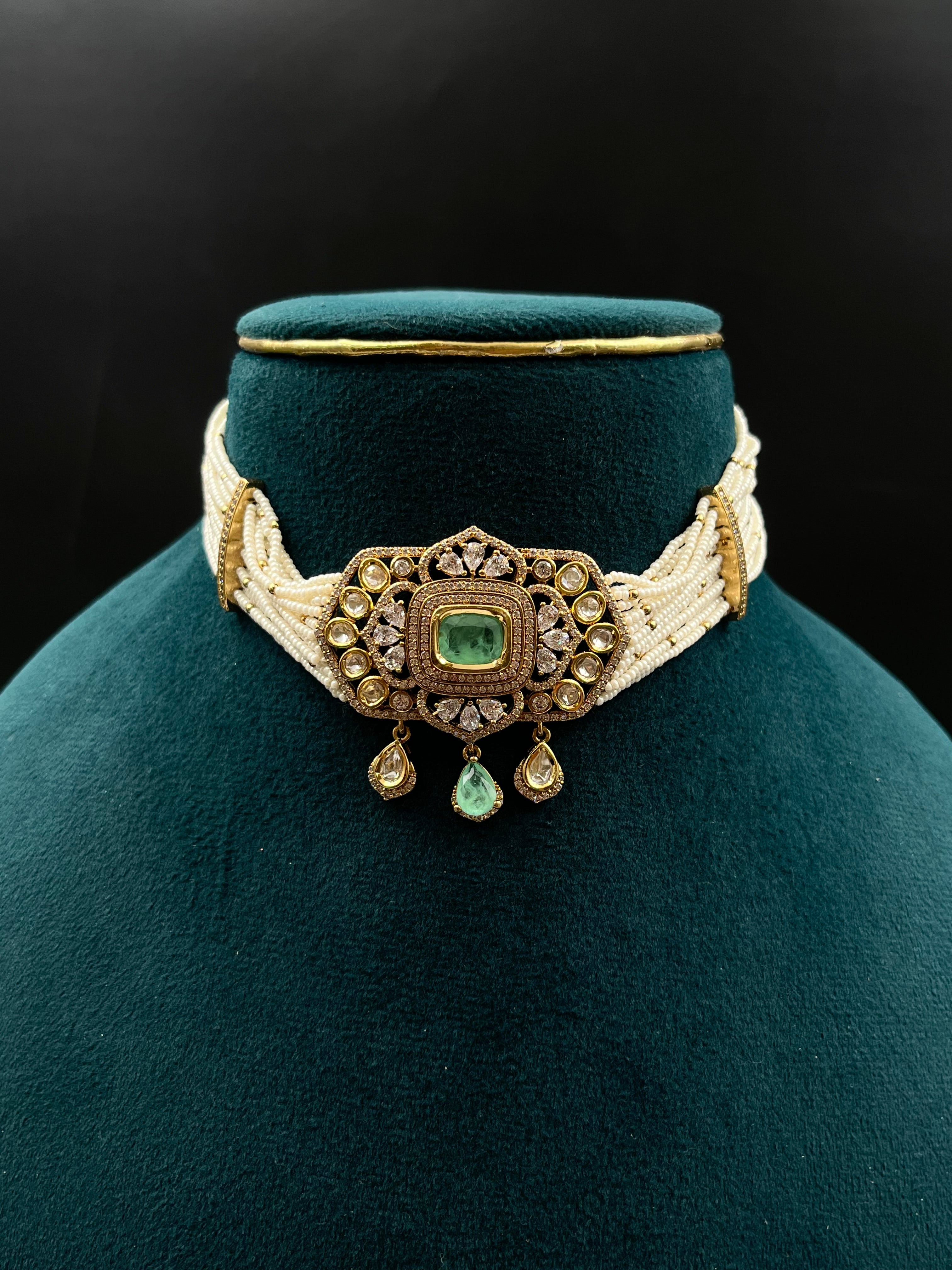 PEHU NECKLACE