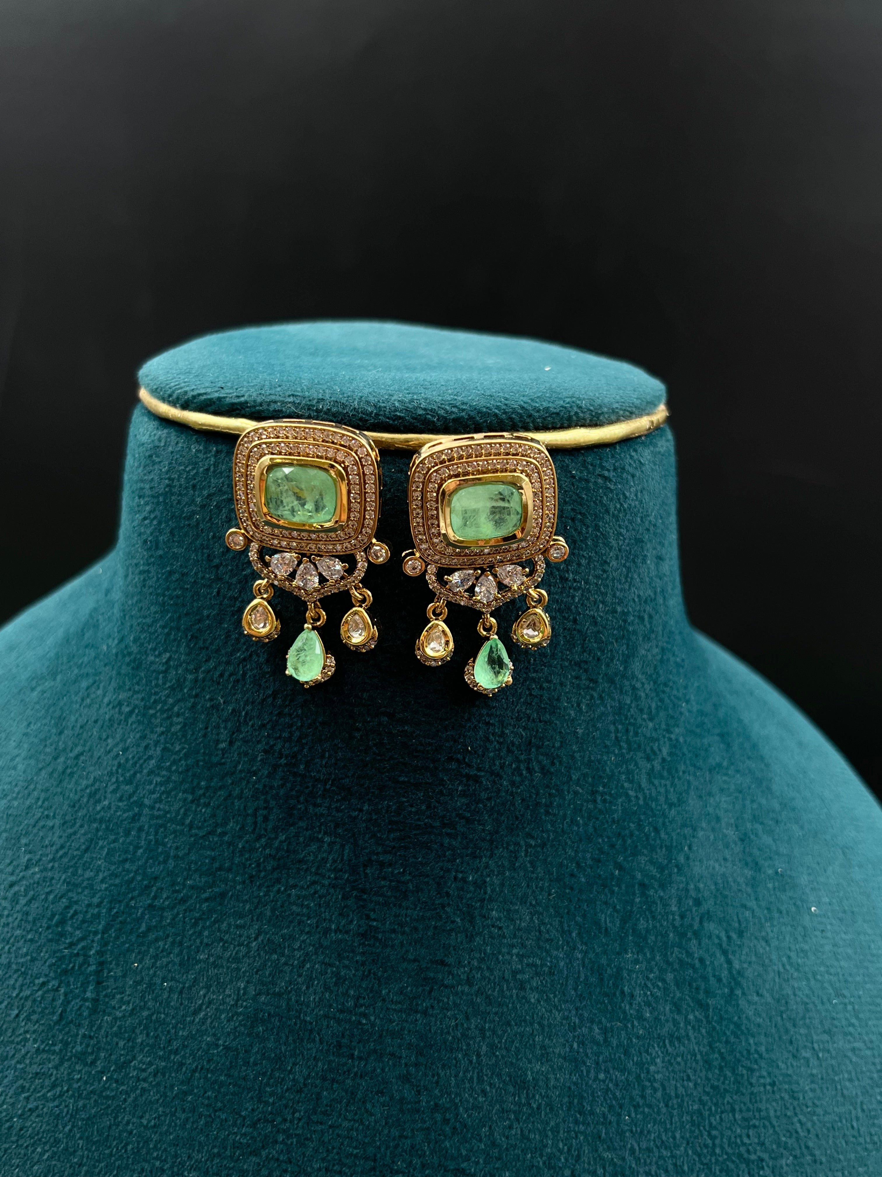 PEHU NECKLACE