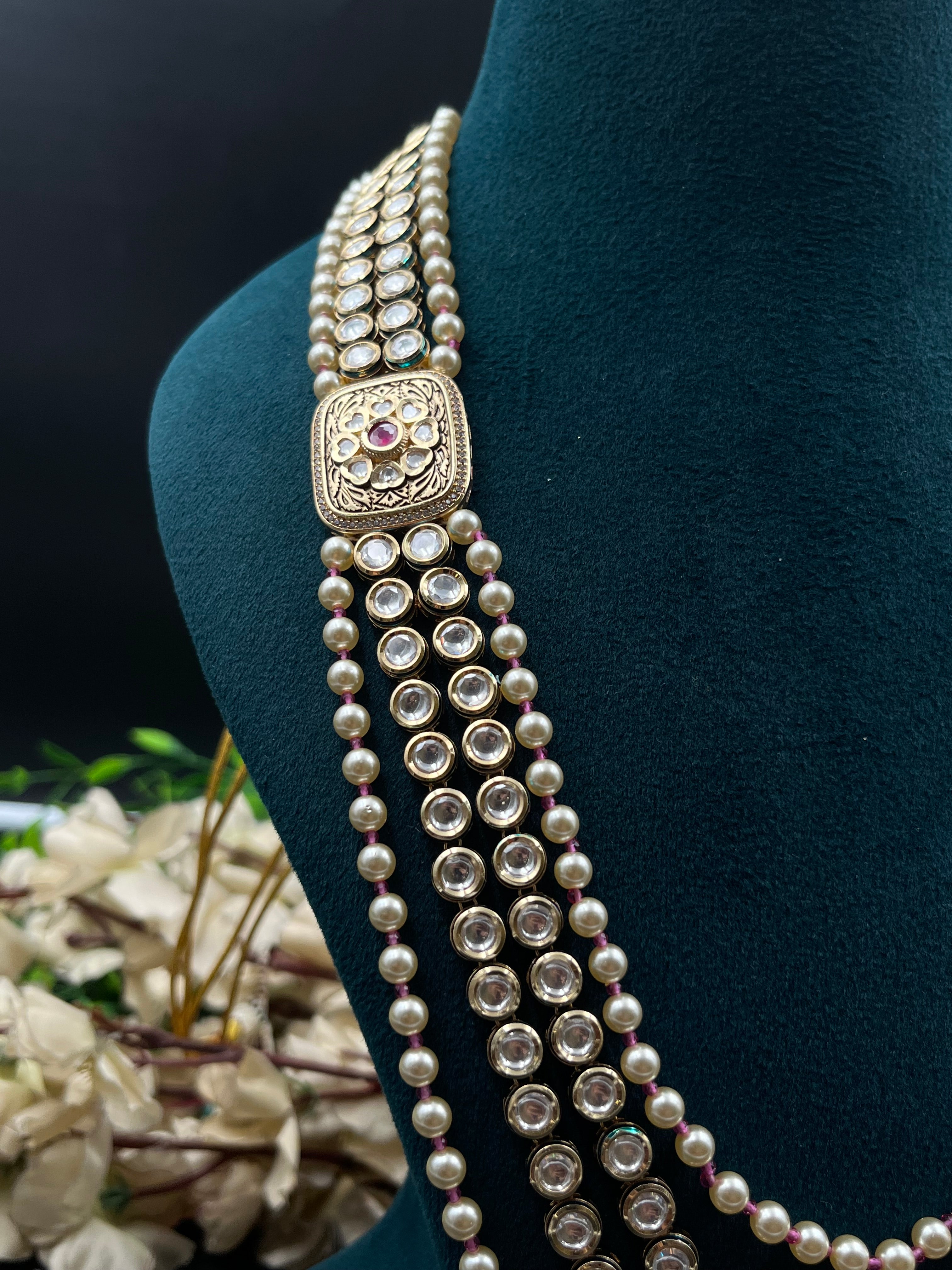 ISIKI NECKLACE