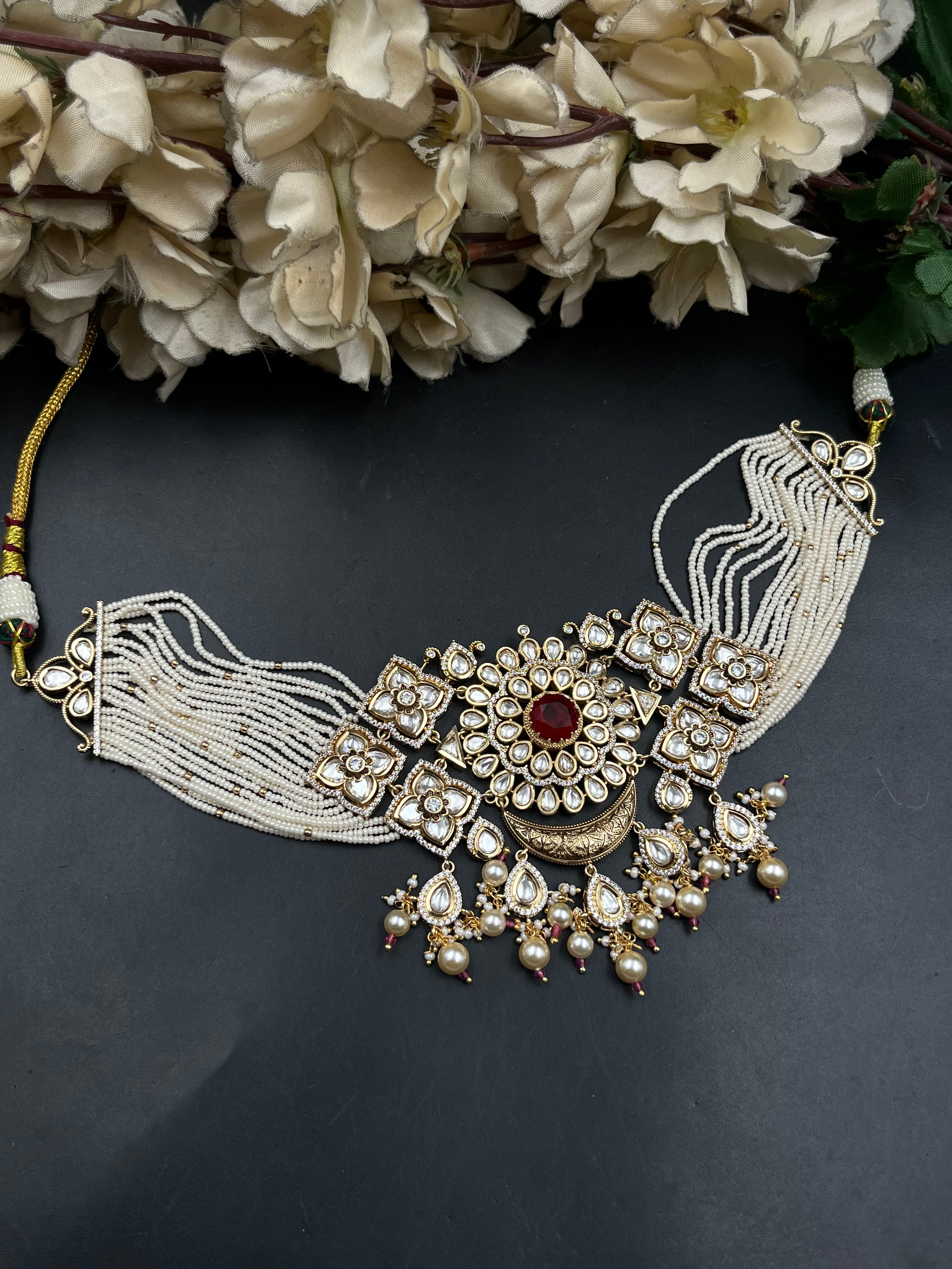 ANSHU NECKLACE