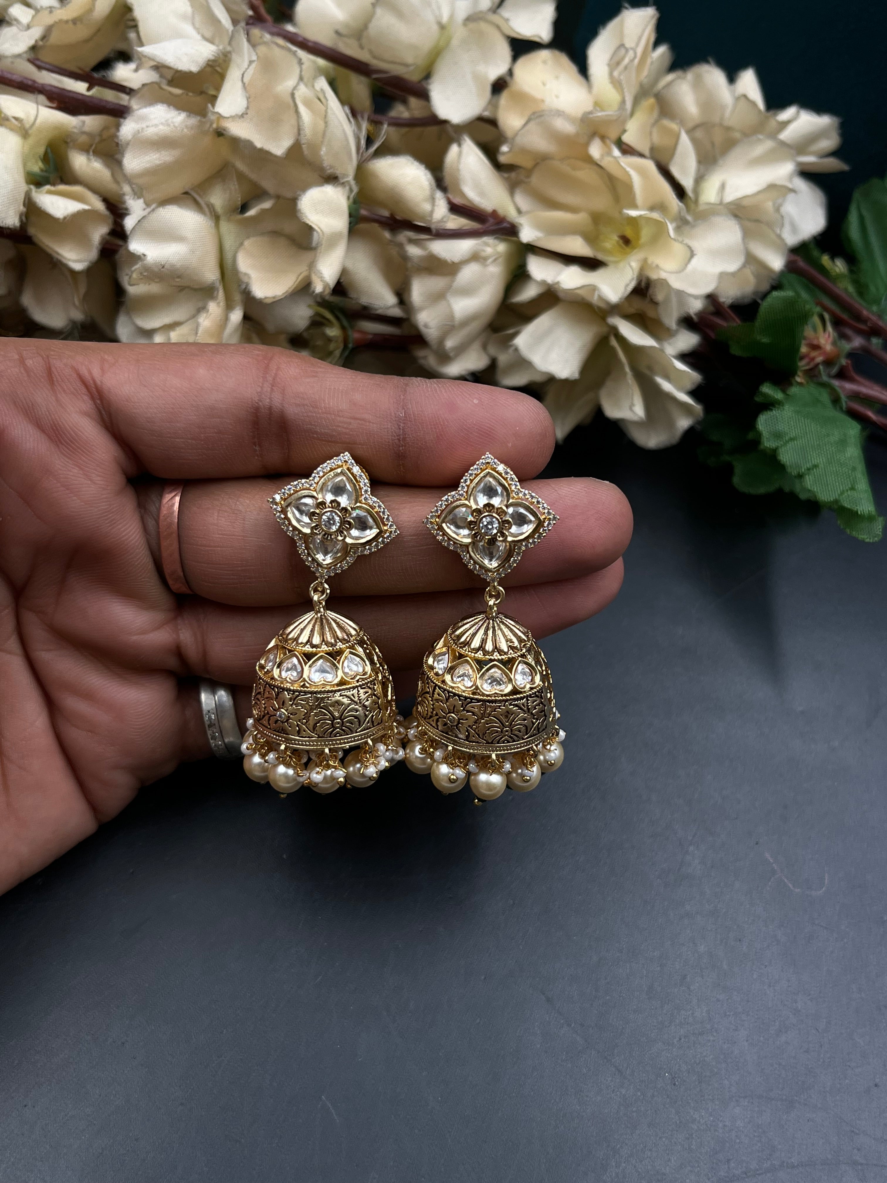 ANSHU NECKLACE