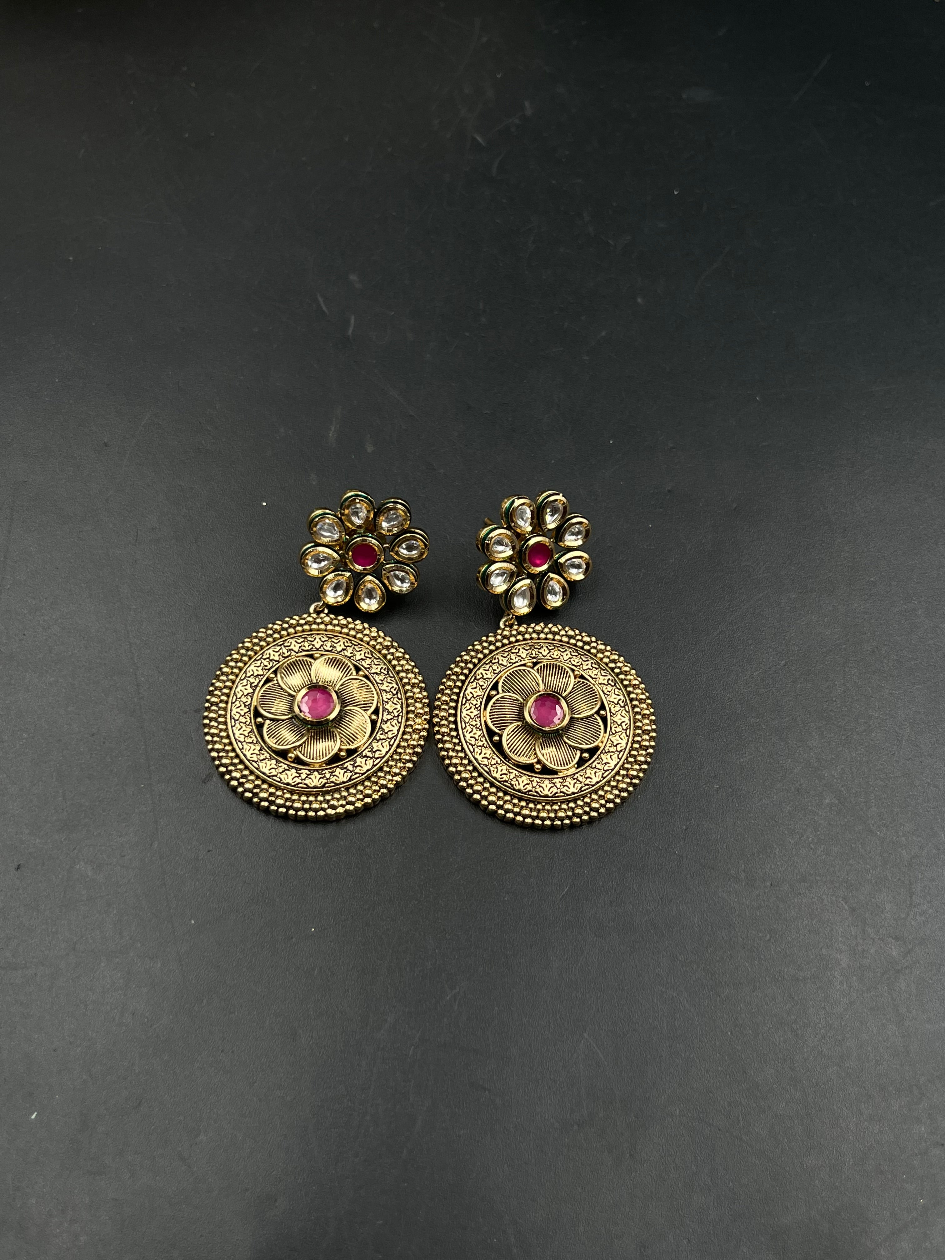 BABITA NECKLACE