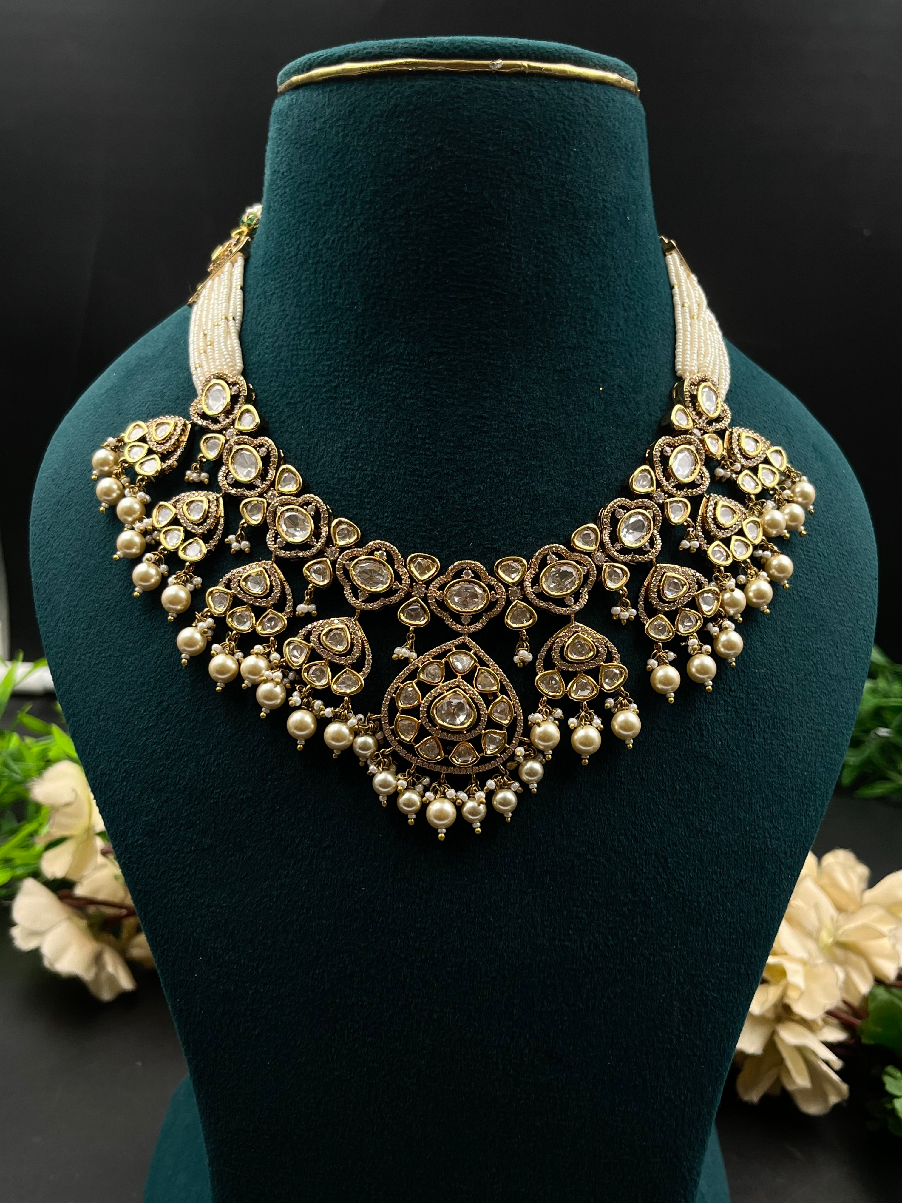 ROHANI NECKLACE