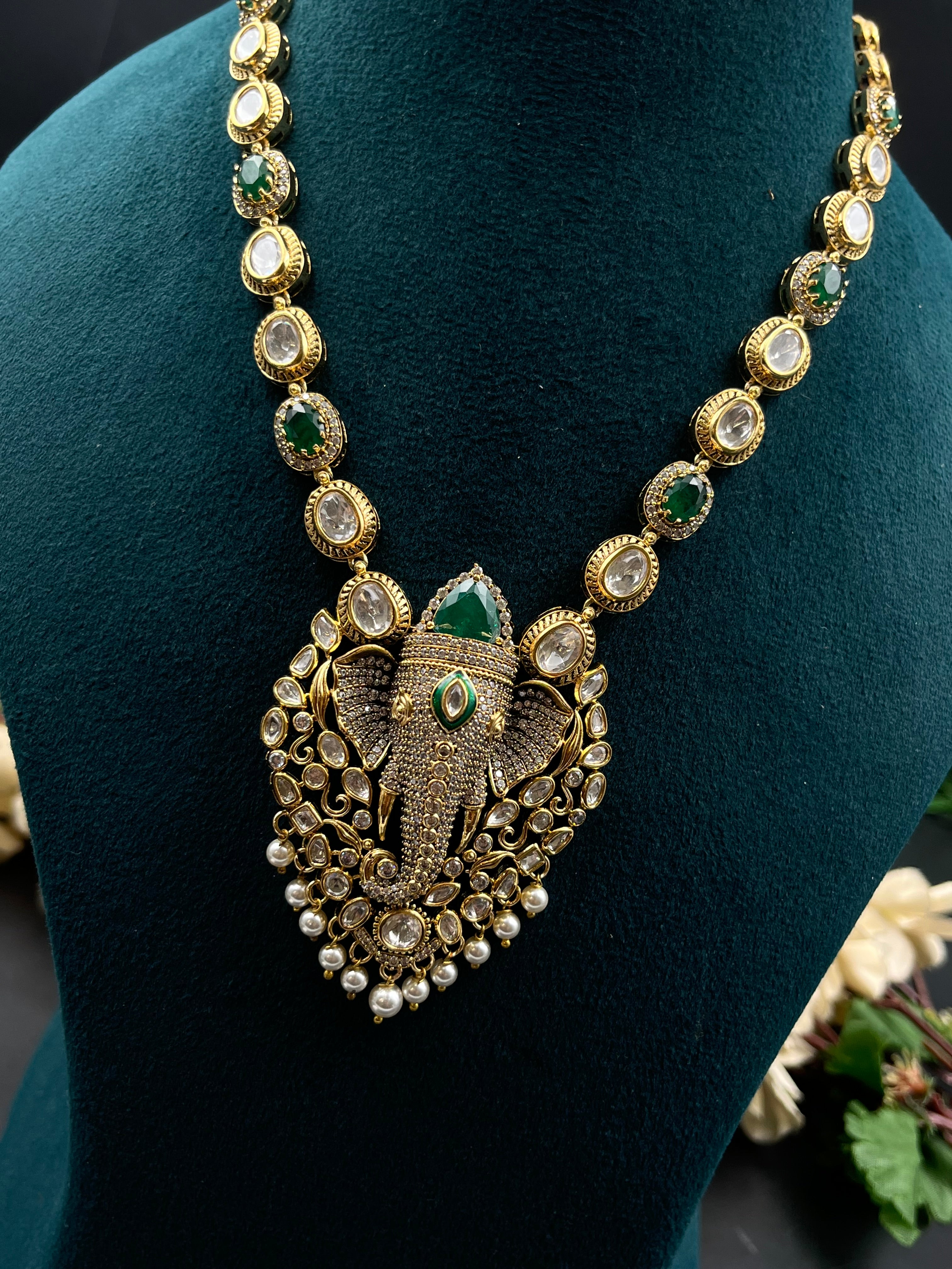 SHERYA NECKLACE