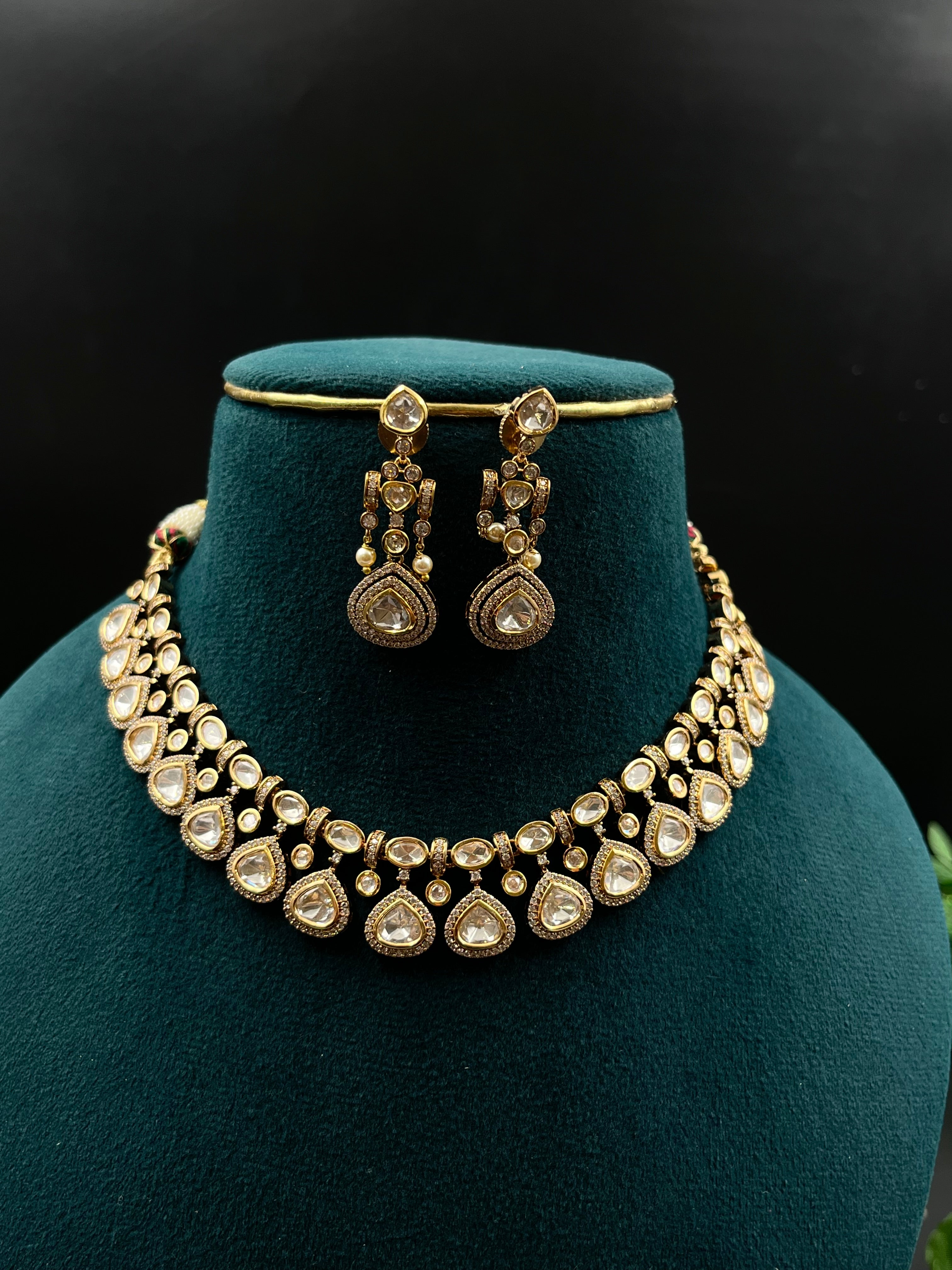 GORI NECKLACE