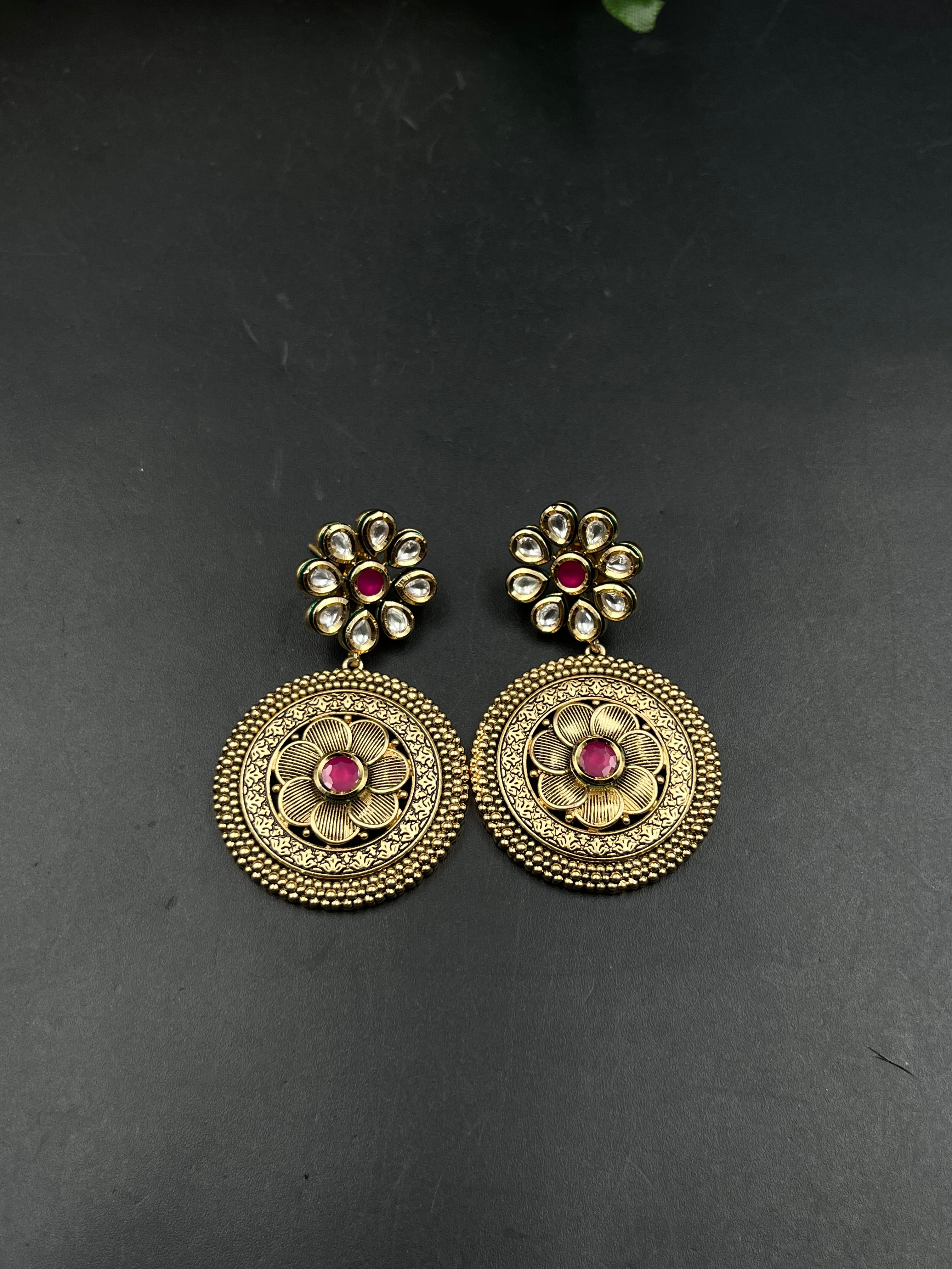 BABITA NECKLACE