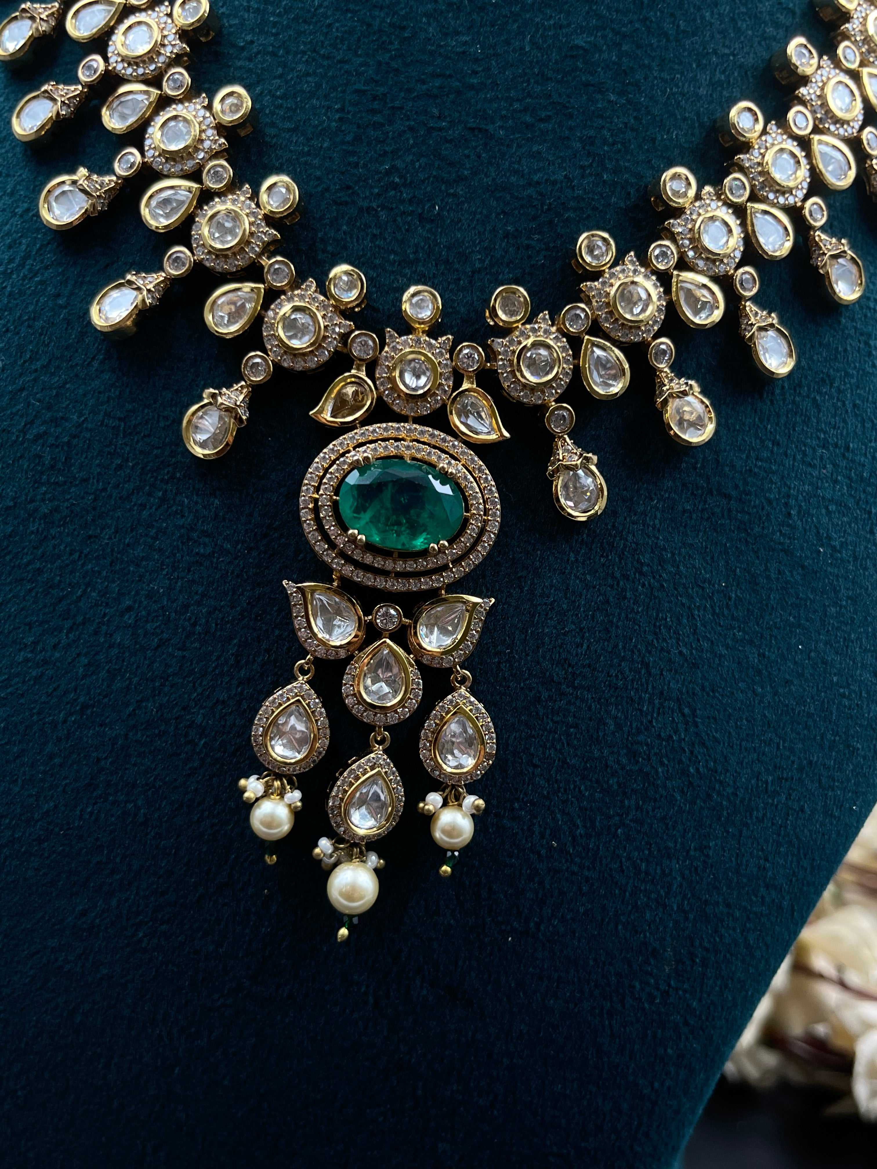 KANIKLA NECKLACE