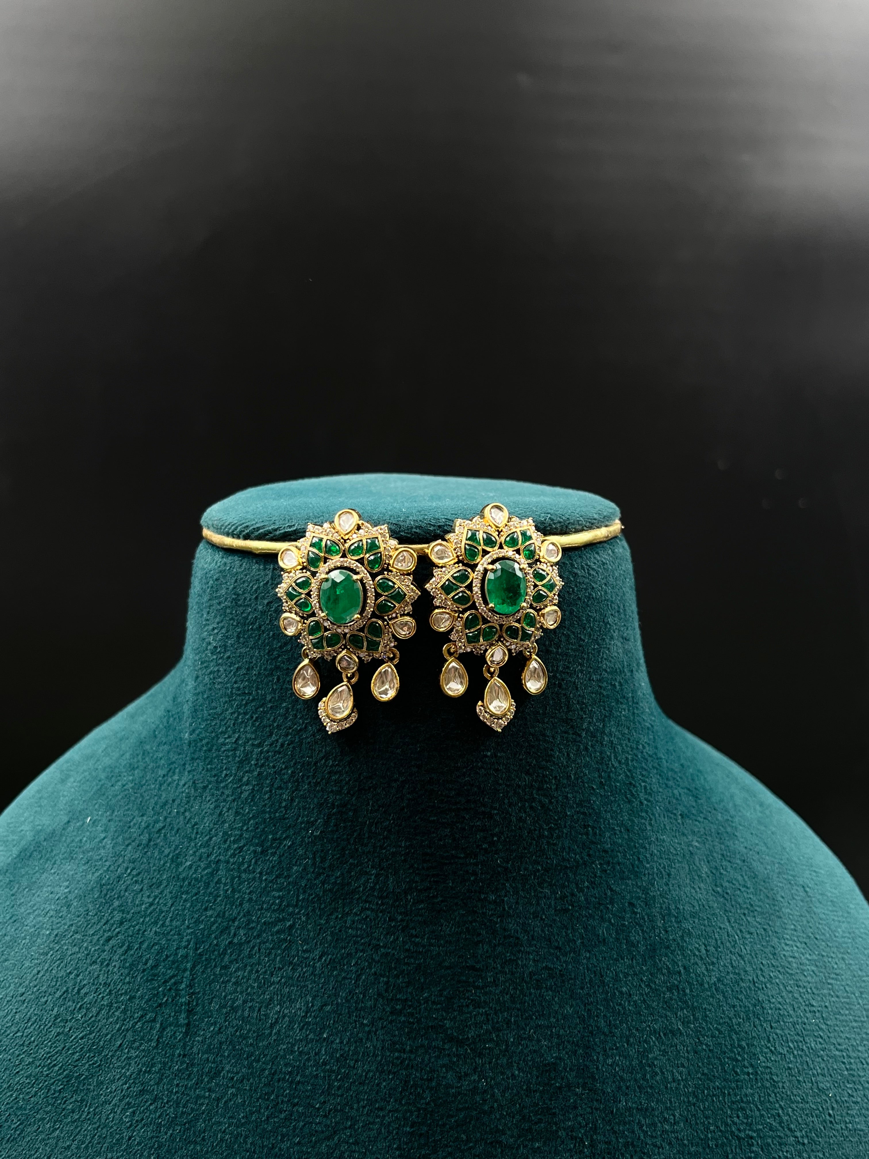TINYA NECKLACE