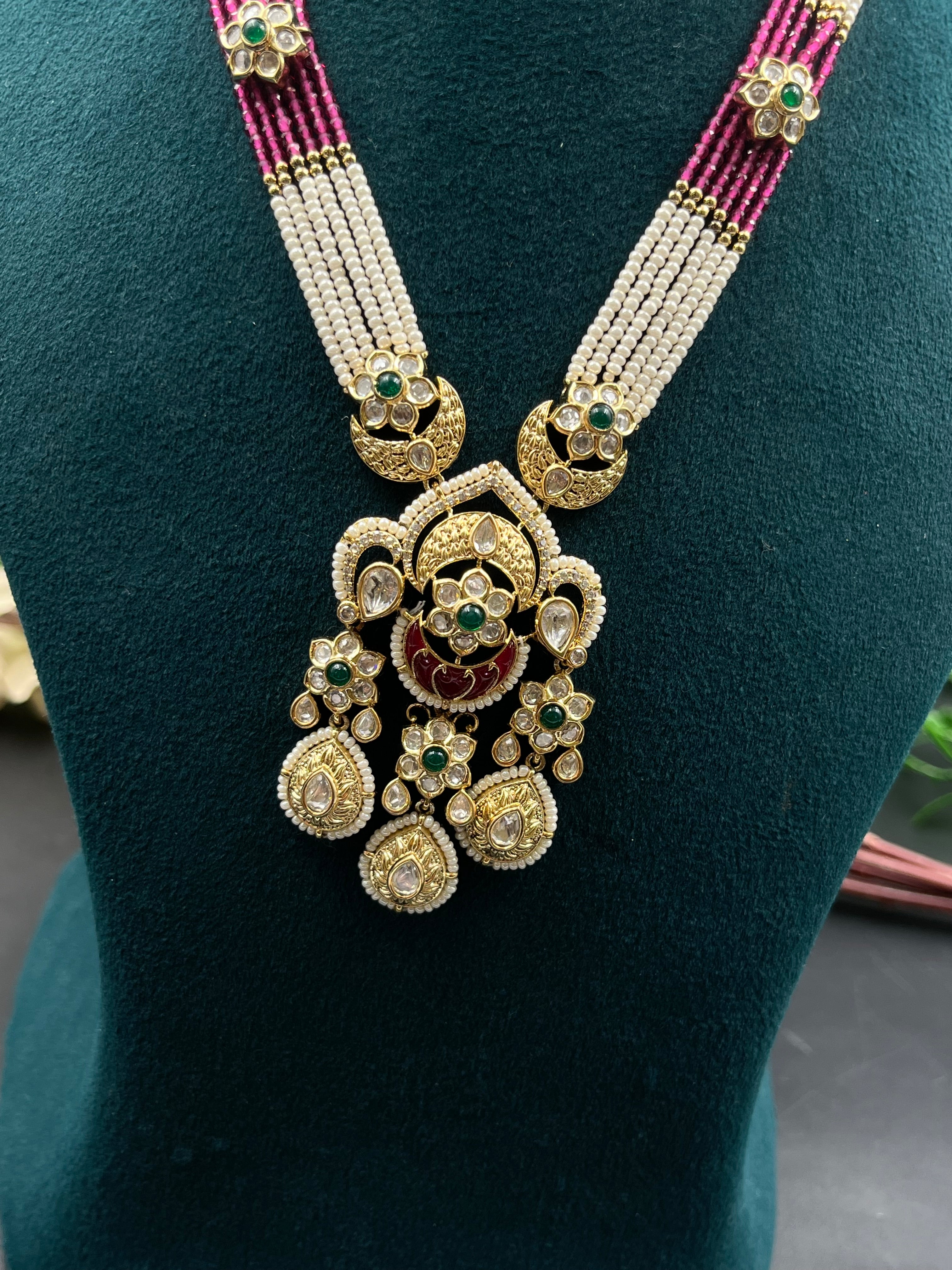 FIYA NECKLACE
