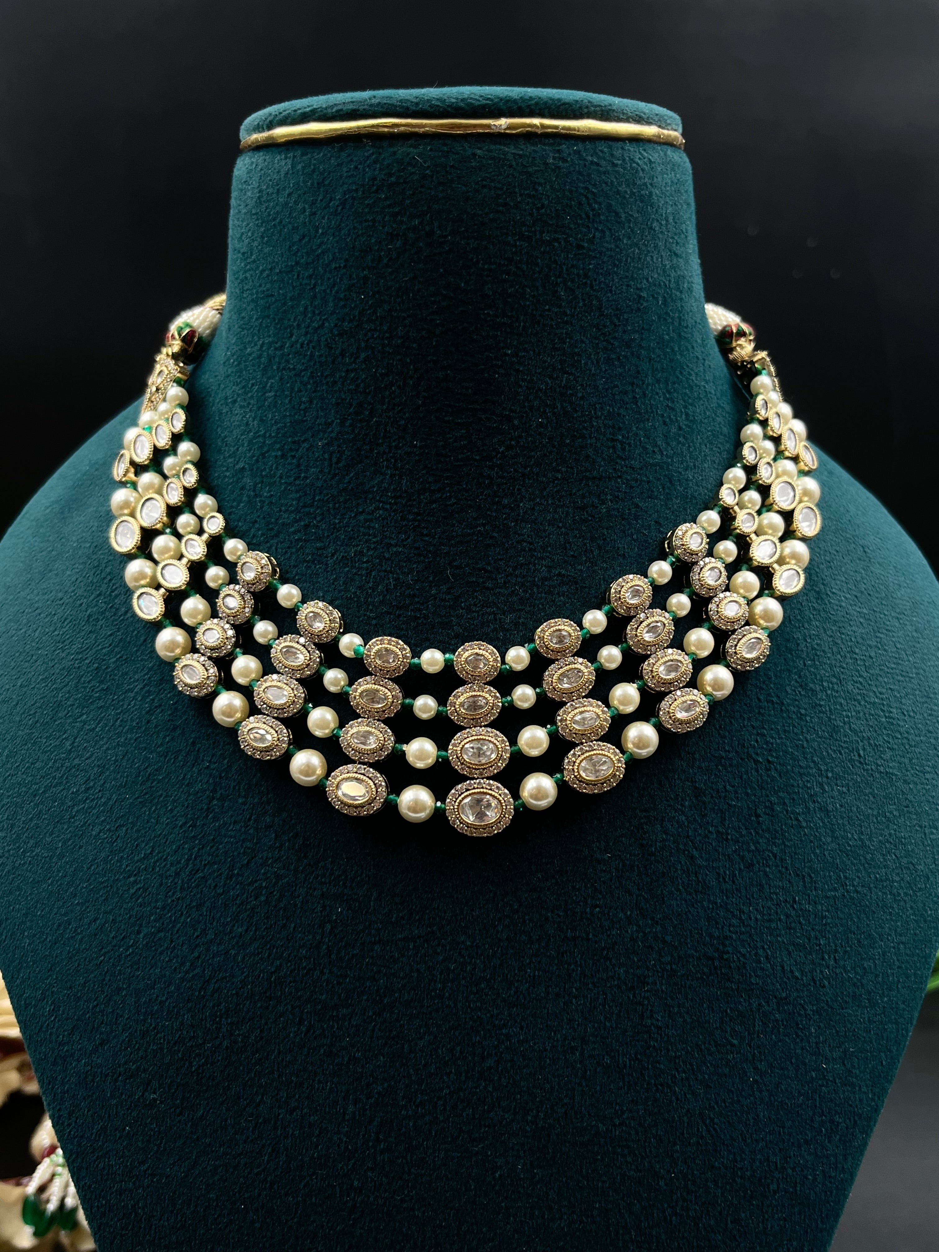 SNKU NECKLACE