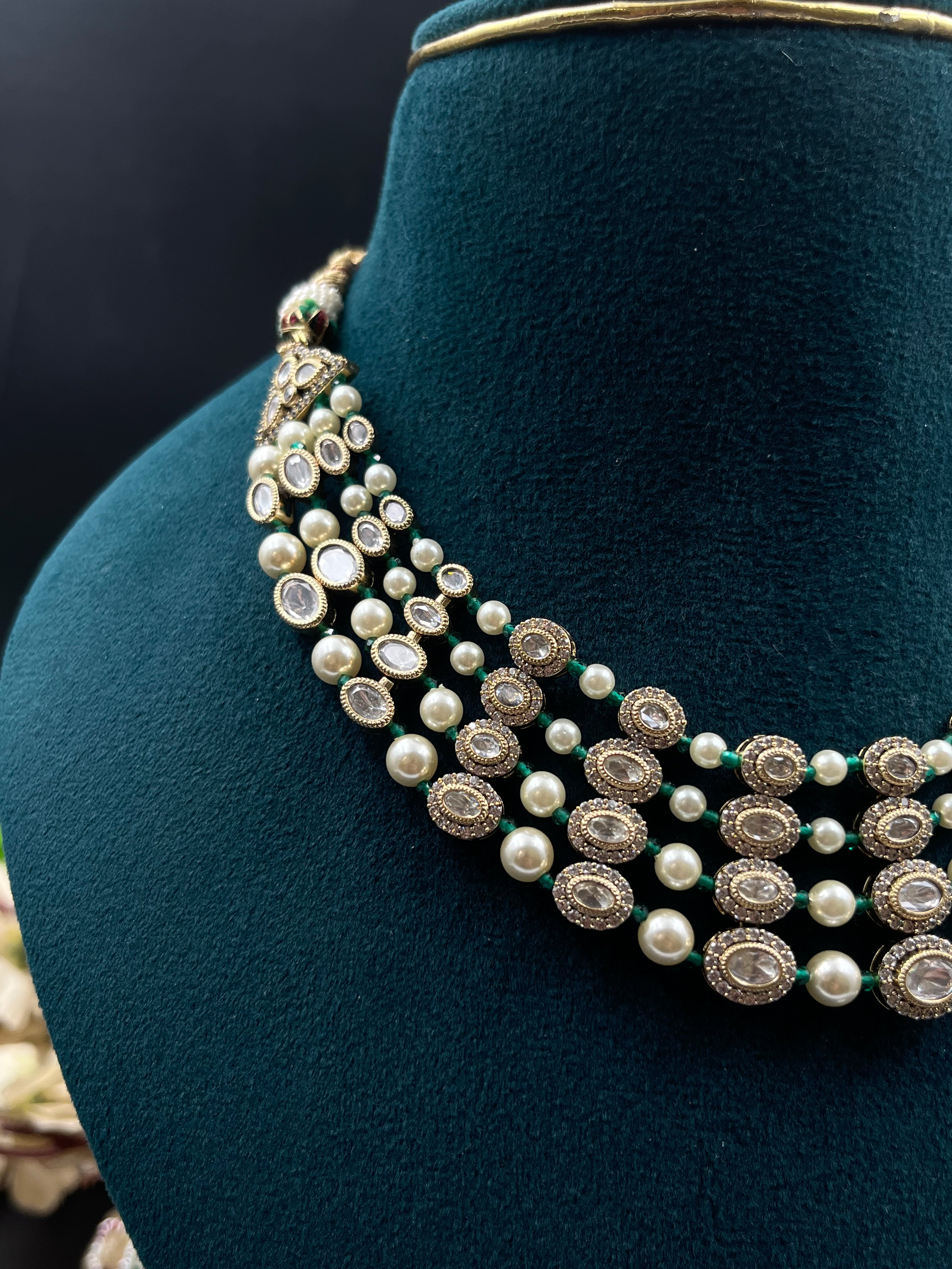 SNKU NECKLACE