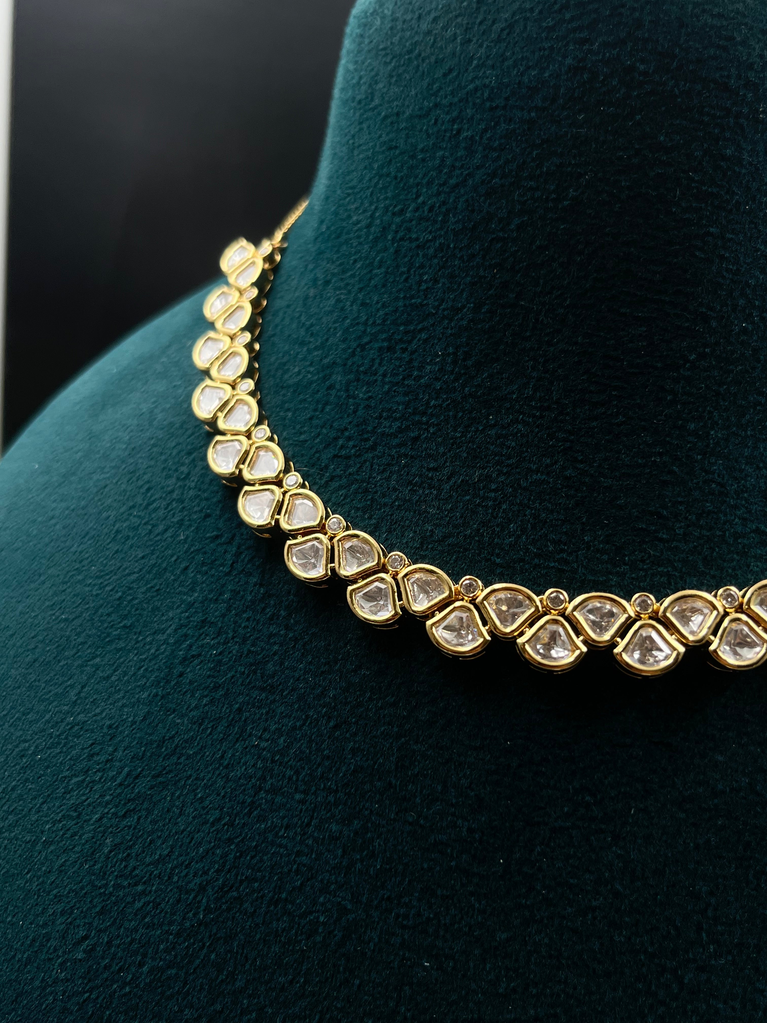 KAVISH NECKLACE