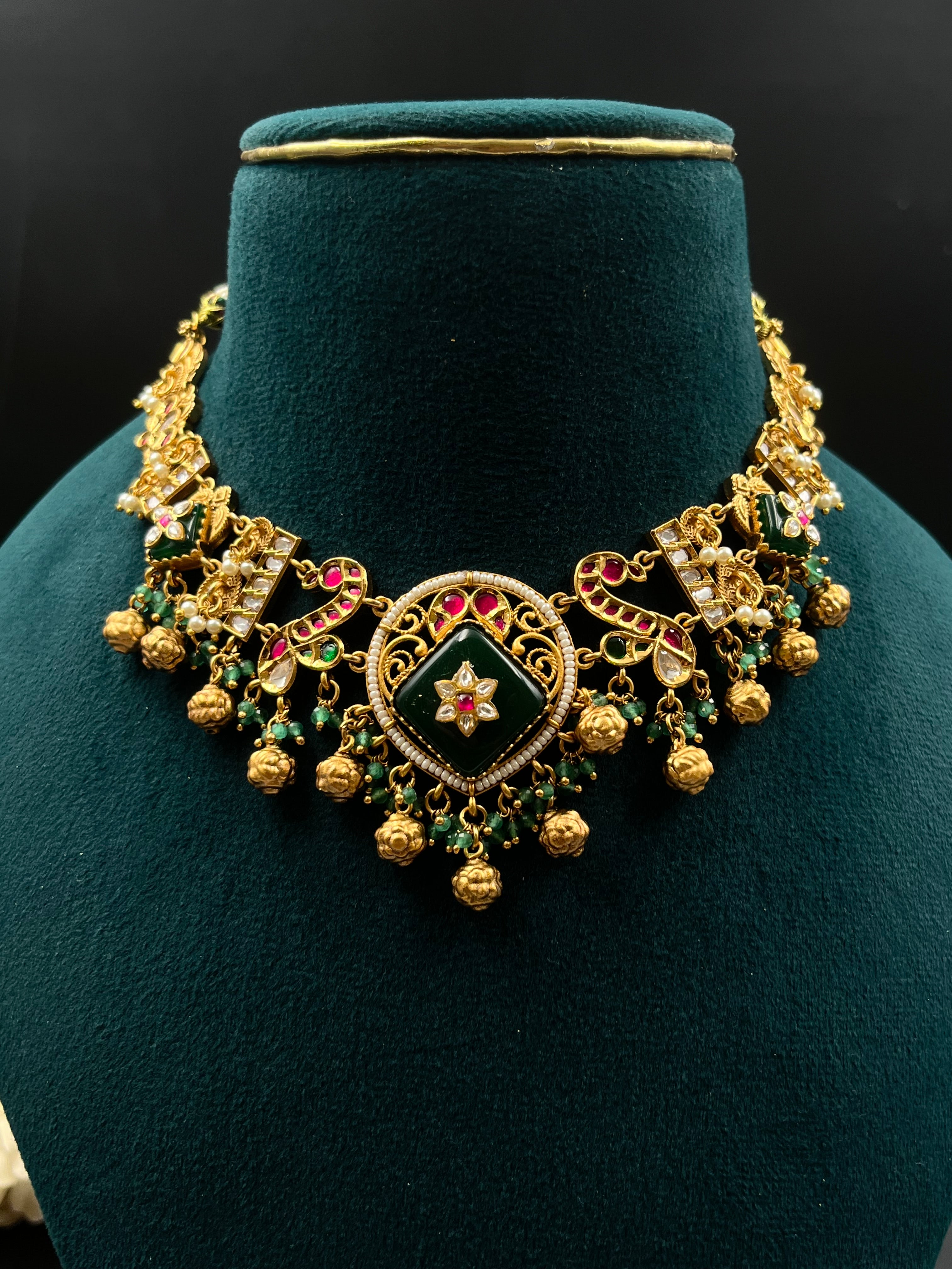 LAXITA NECKLACE
