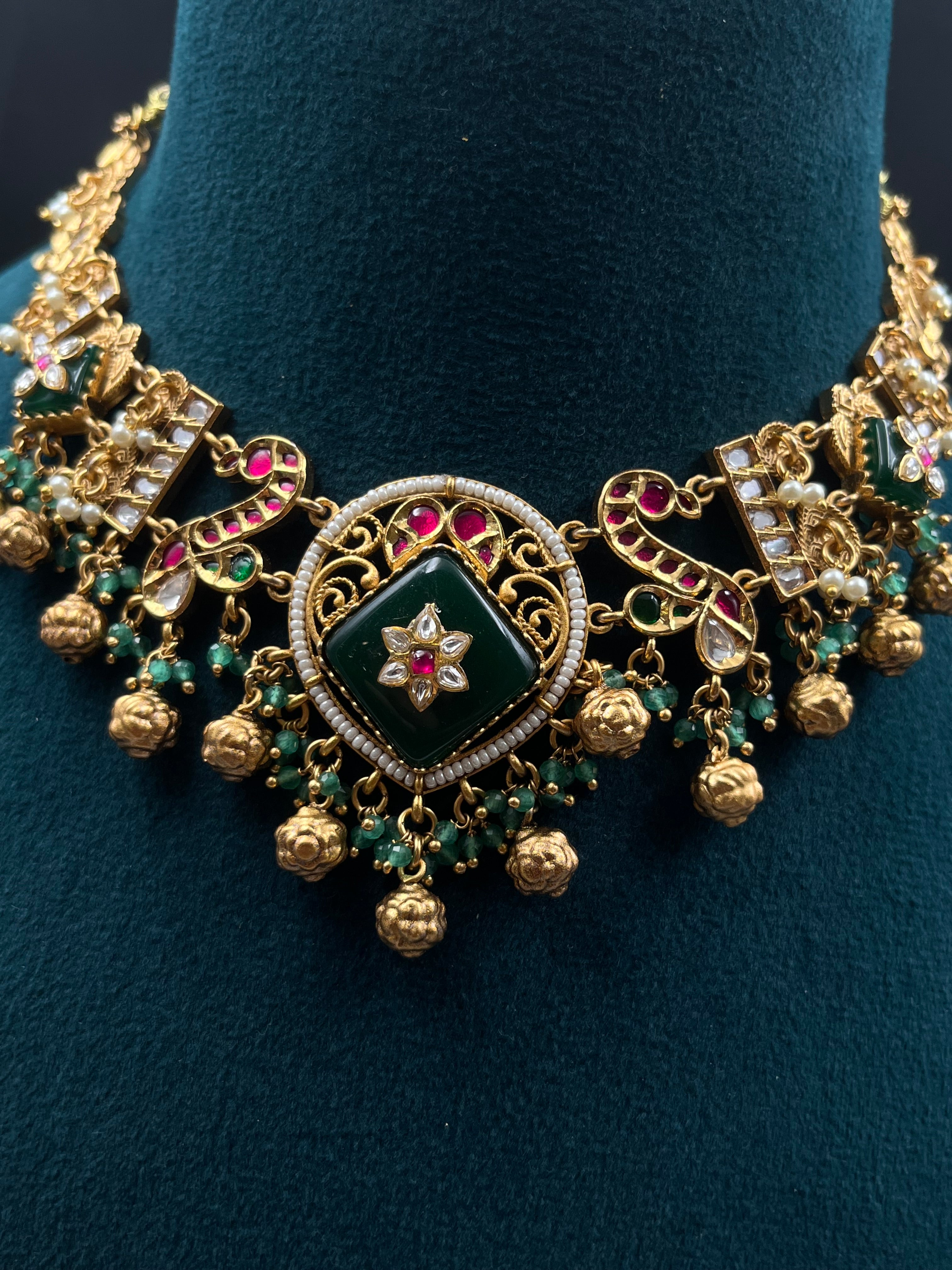LAXITA NECKLACE