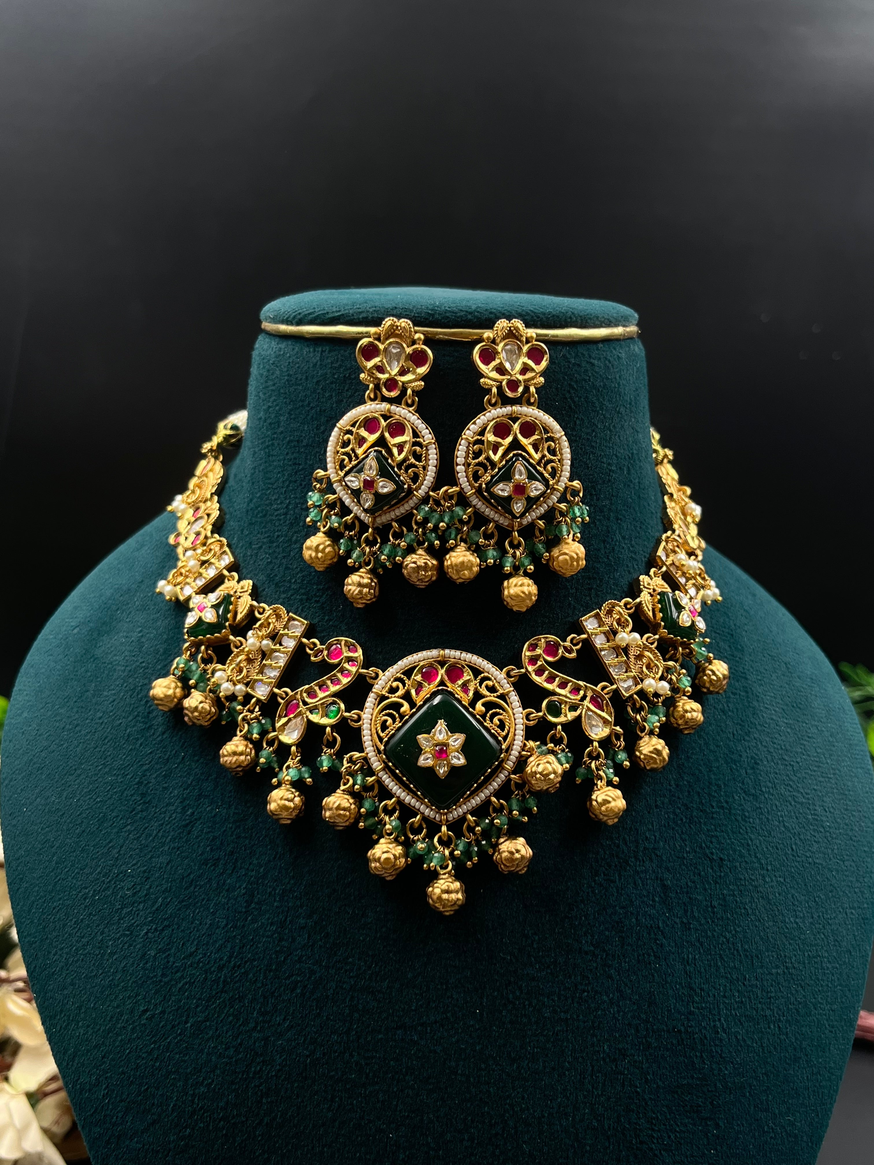 LAXITA NECKLACE