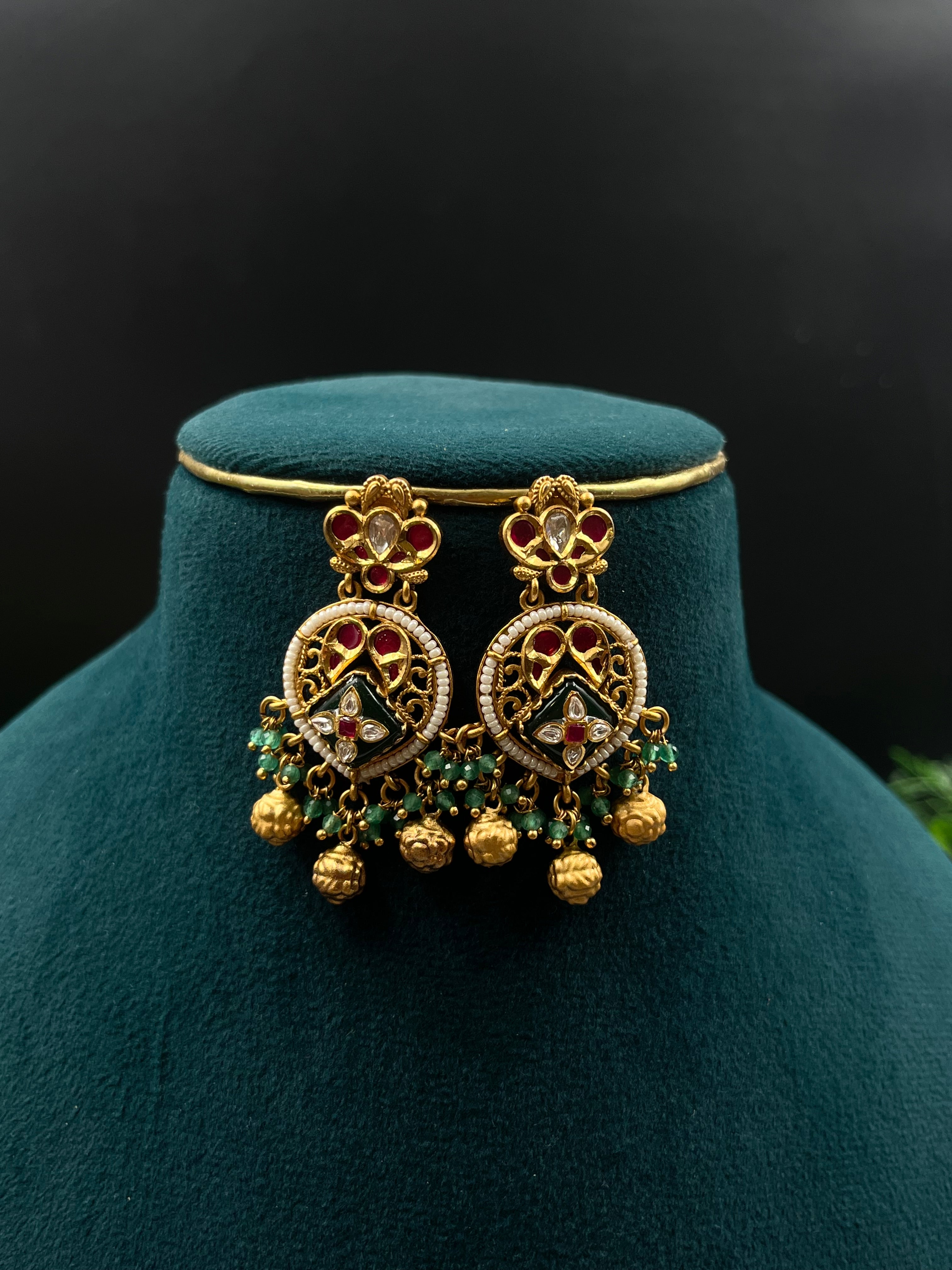 LAXITA NECKLACE