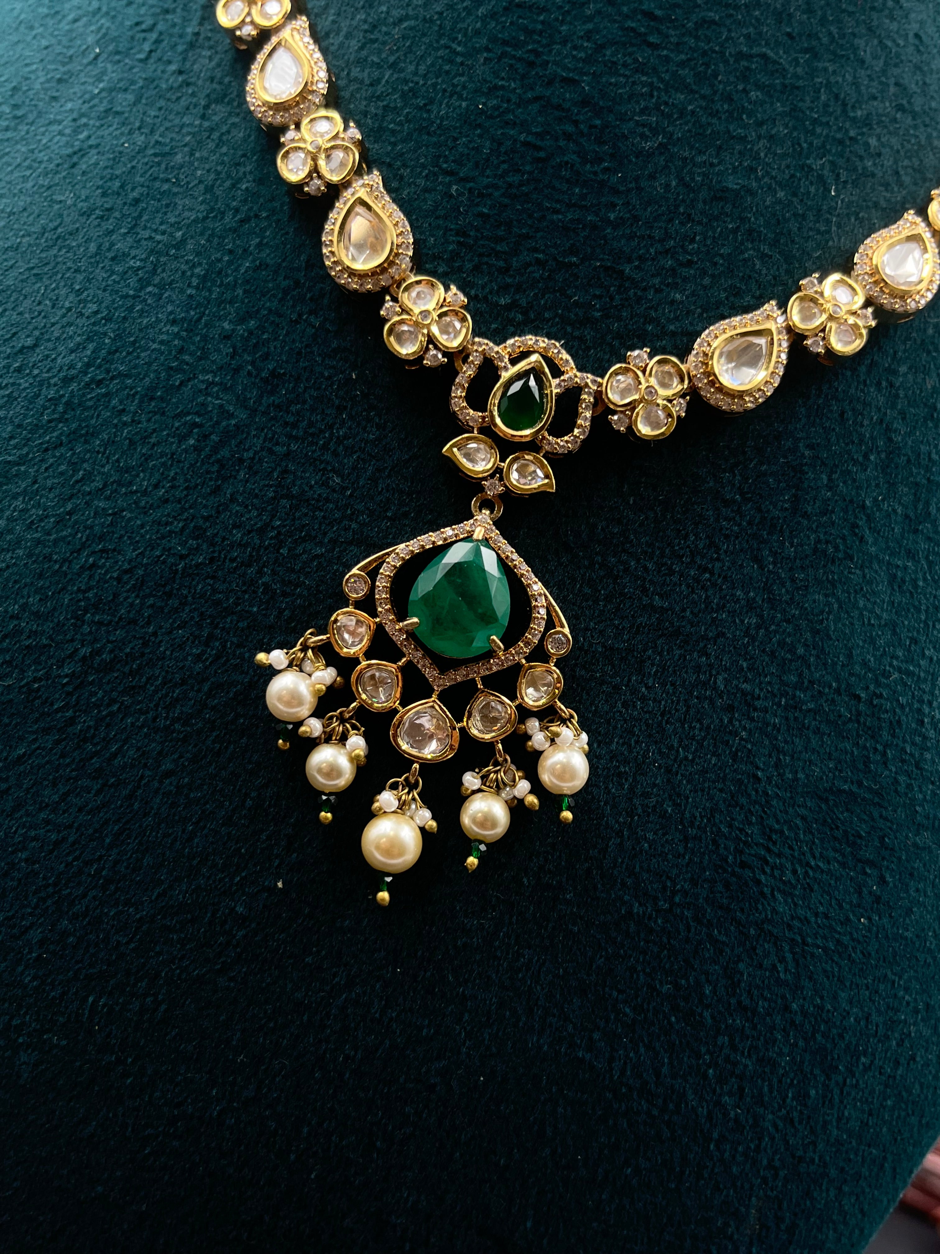 DIPTI NECKLACE