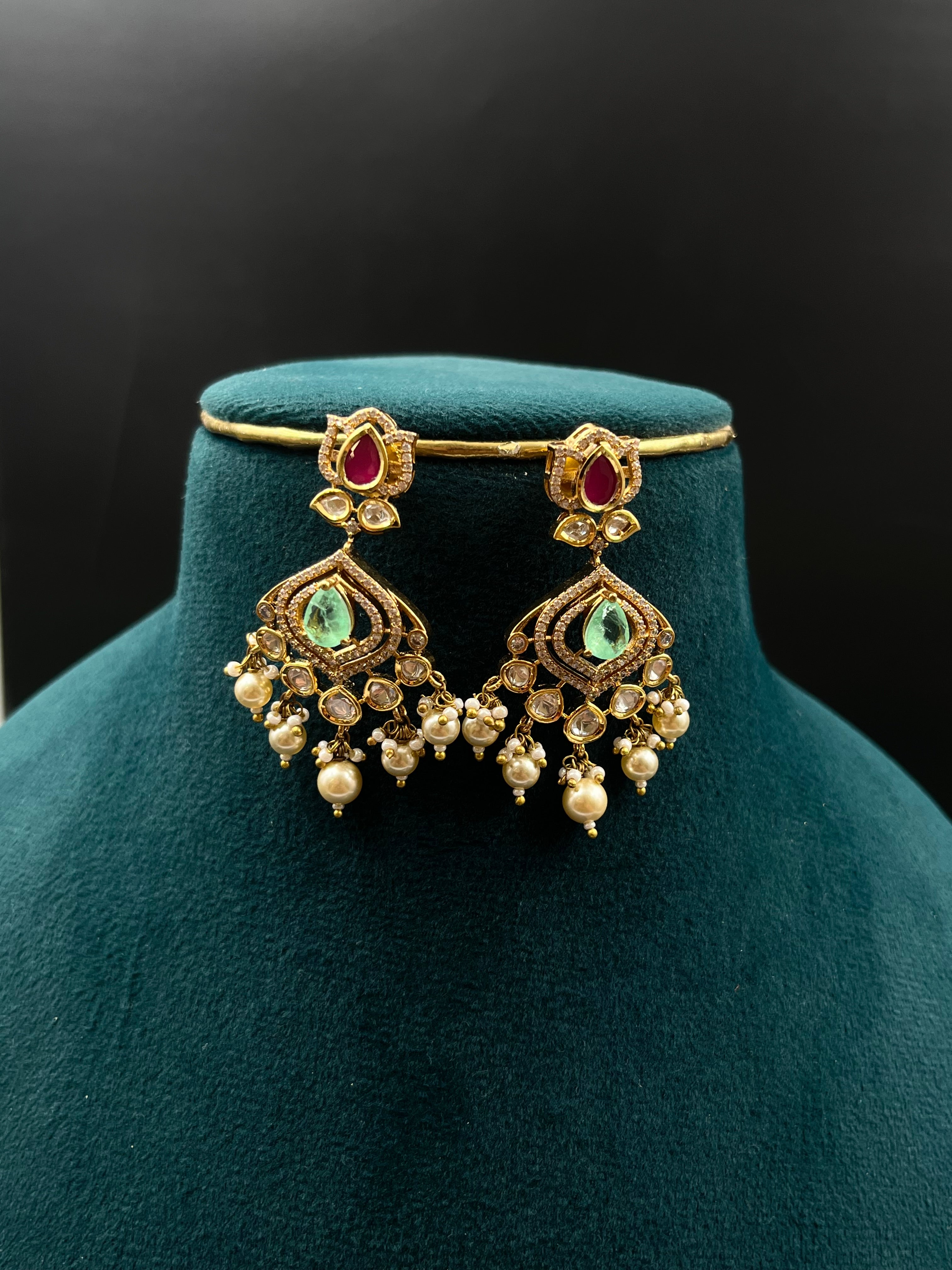 DIPTI NECKLACE