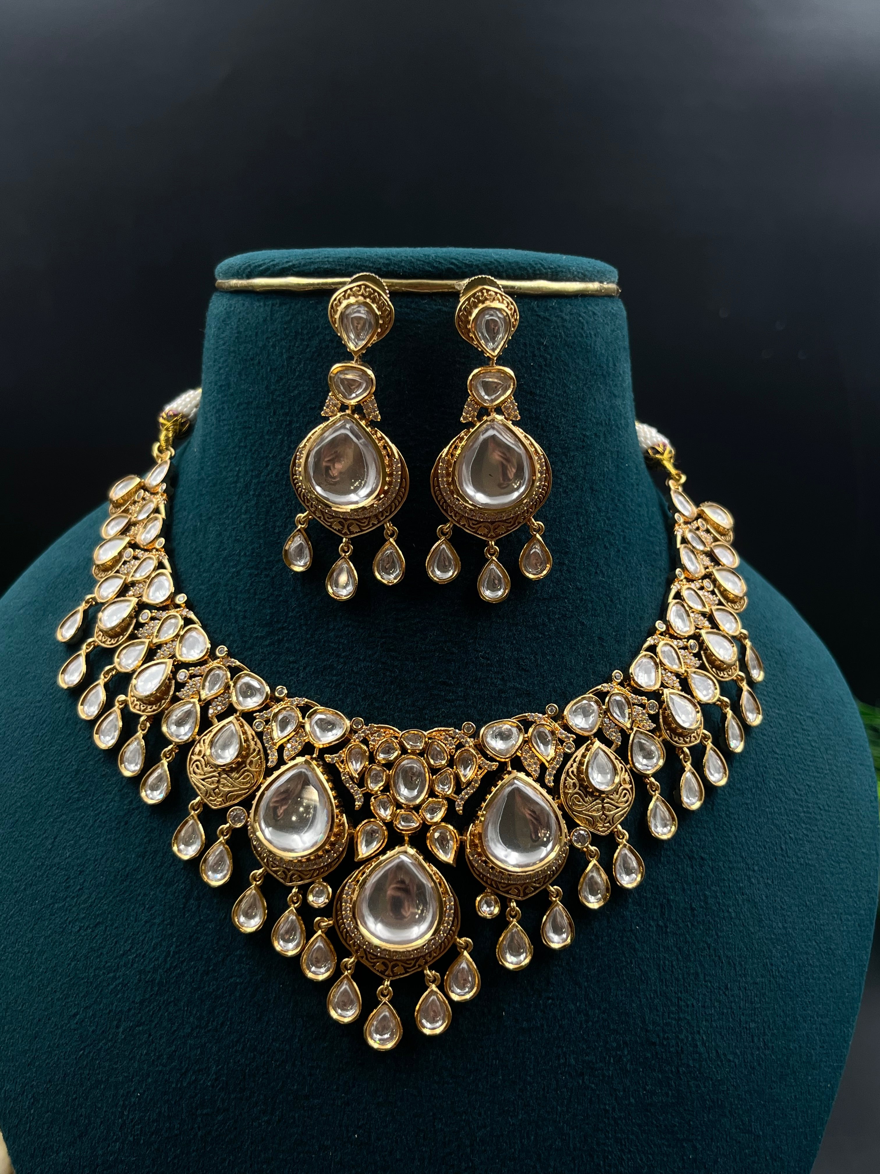 SUSMA NECKLACE