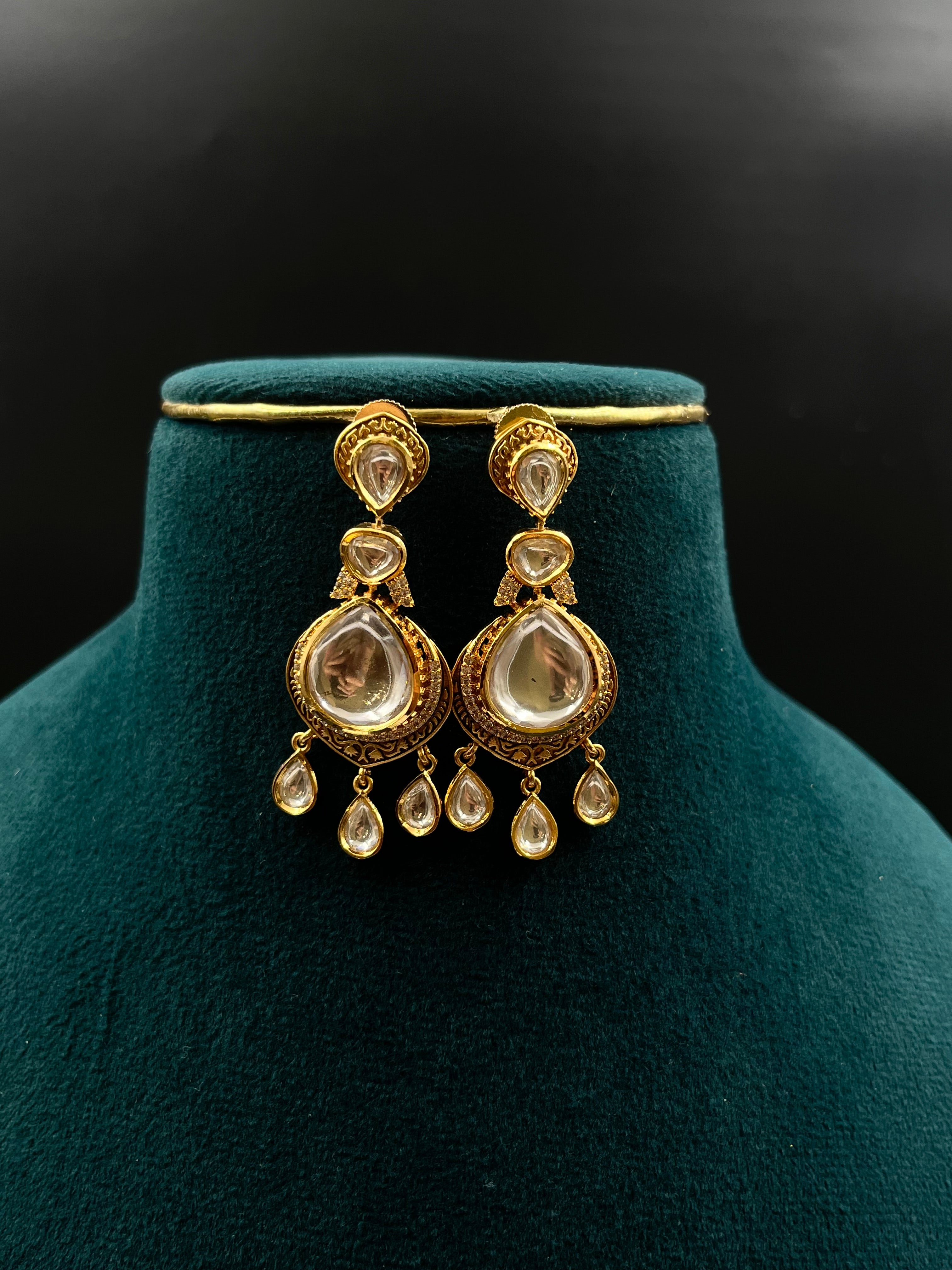 SUSMA NECKLACE