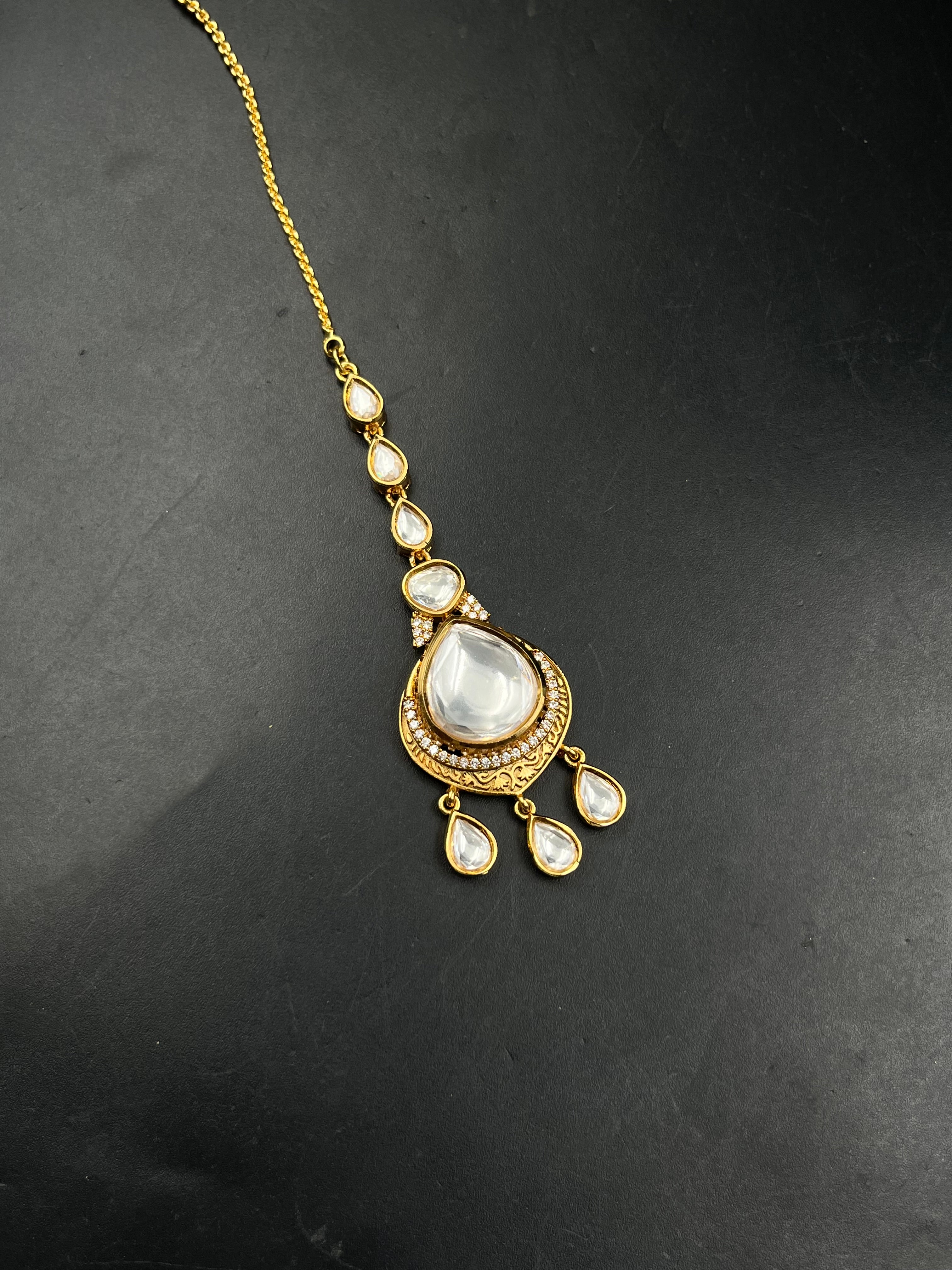 SUSMA NECKLACE