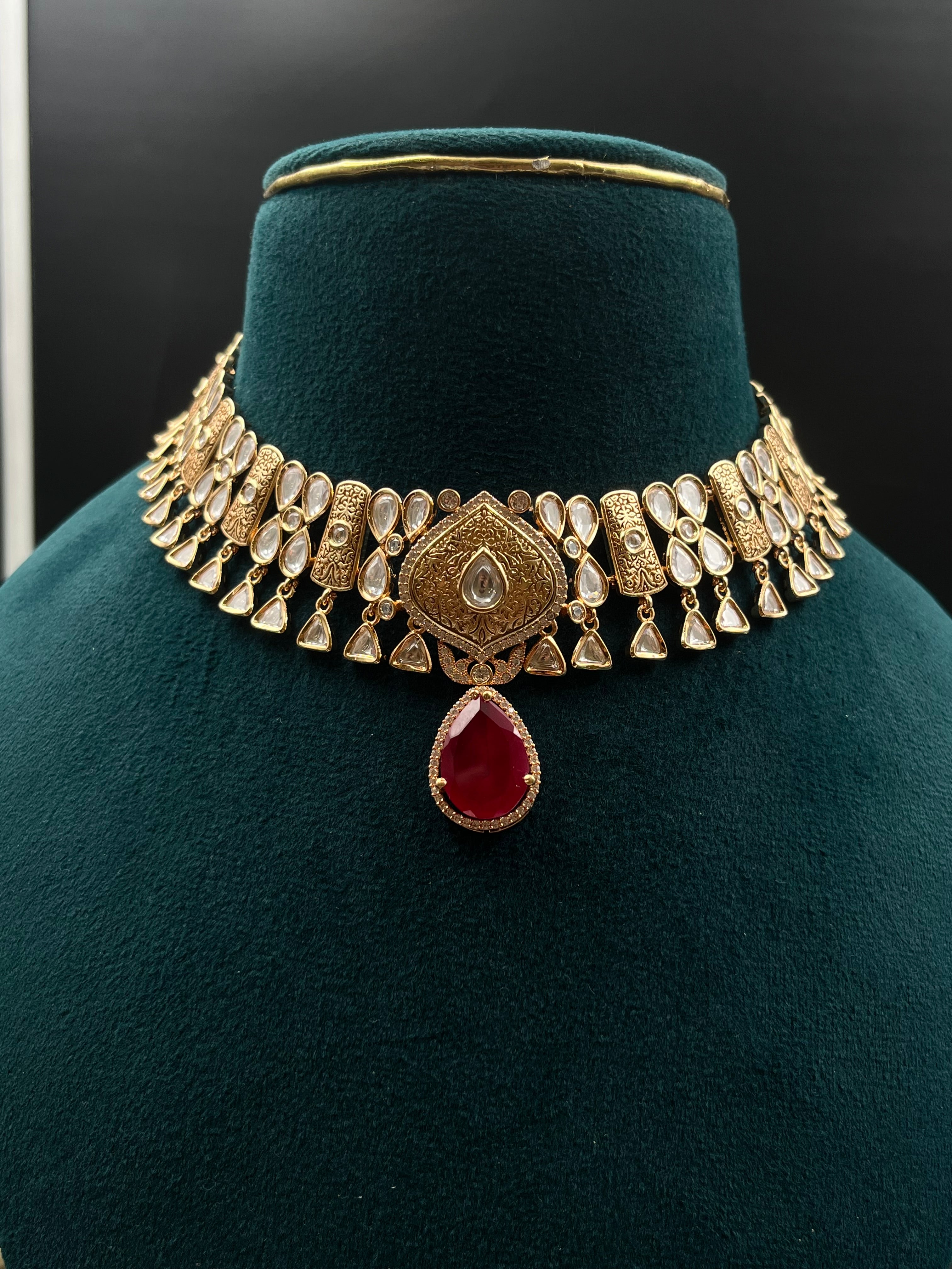 SIKHA NECKLACE
