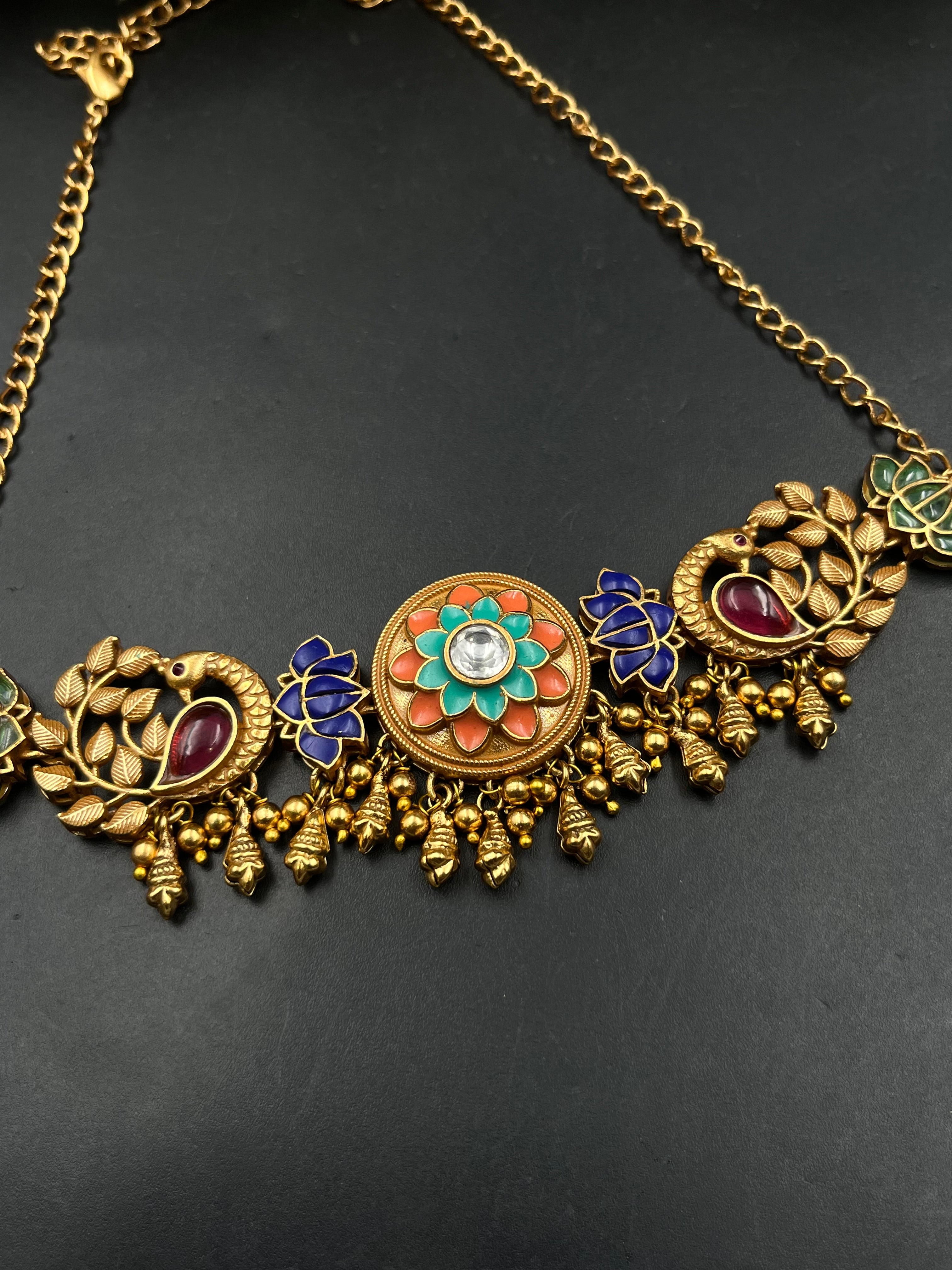RIDHA NECKLACE