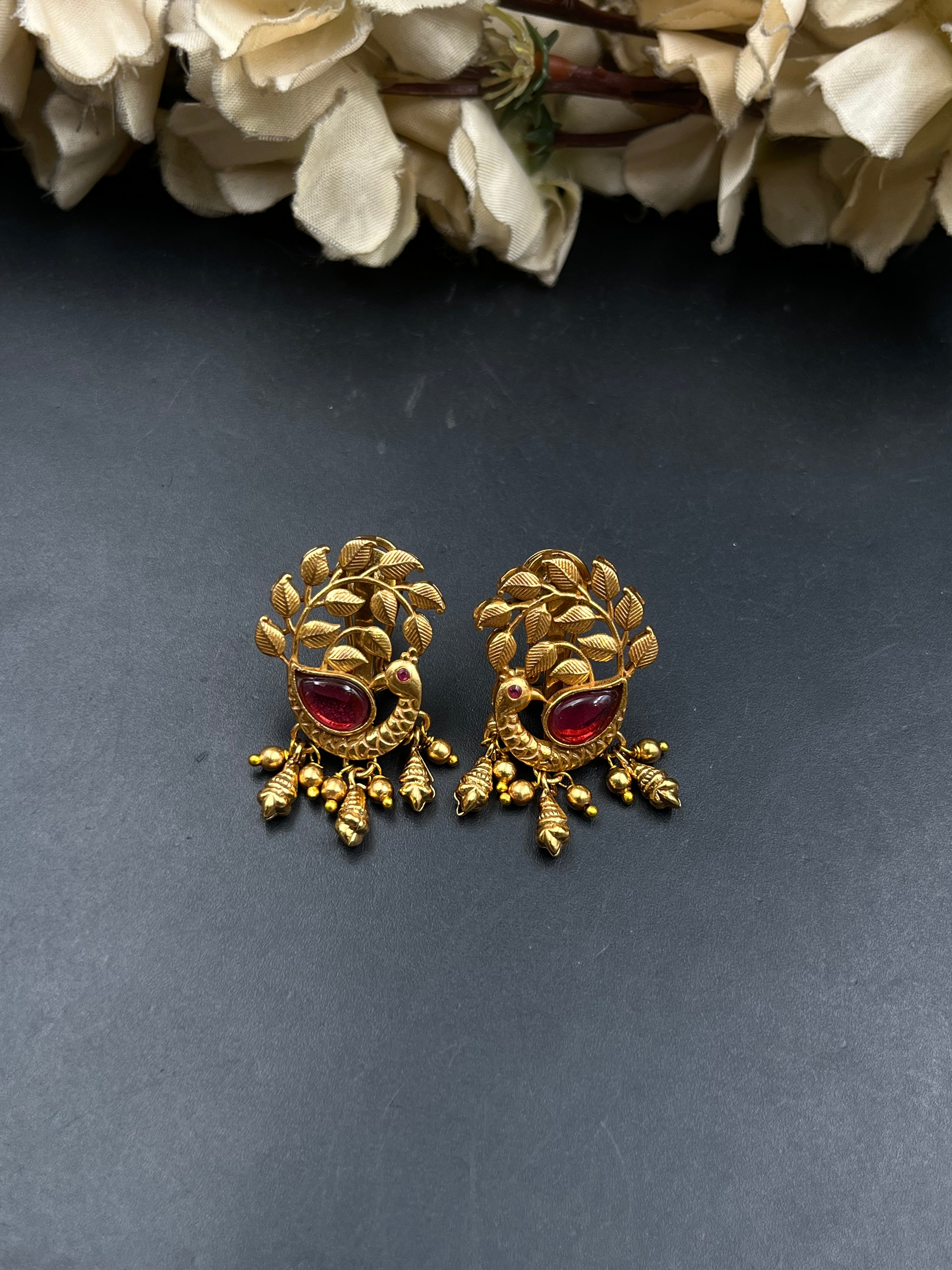 RIDHA NECKLACE