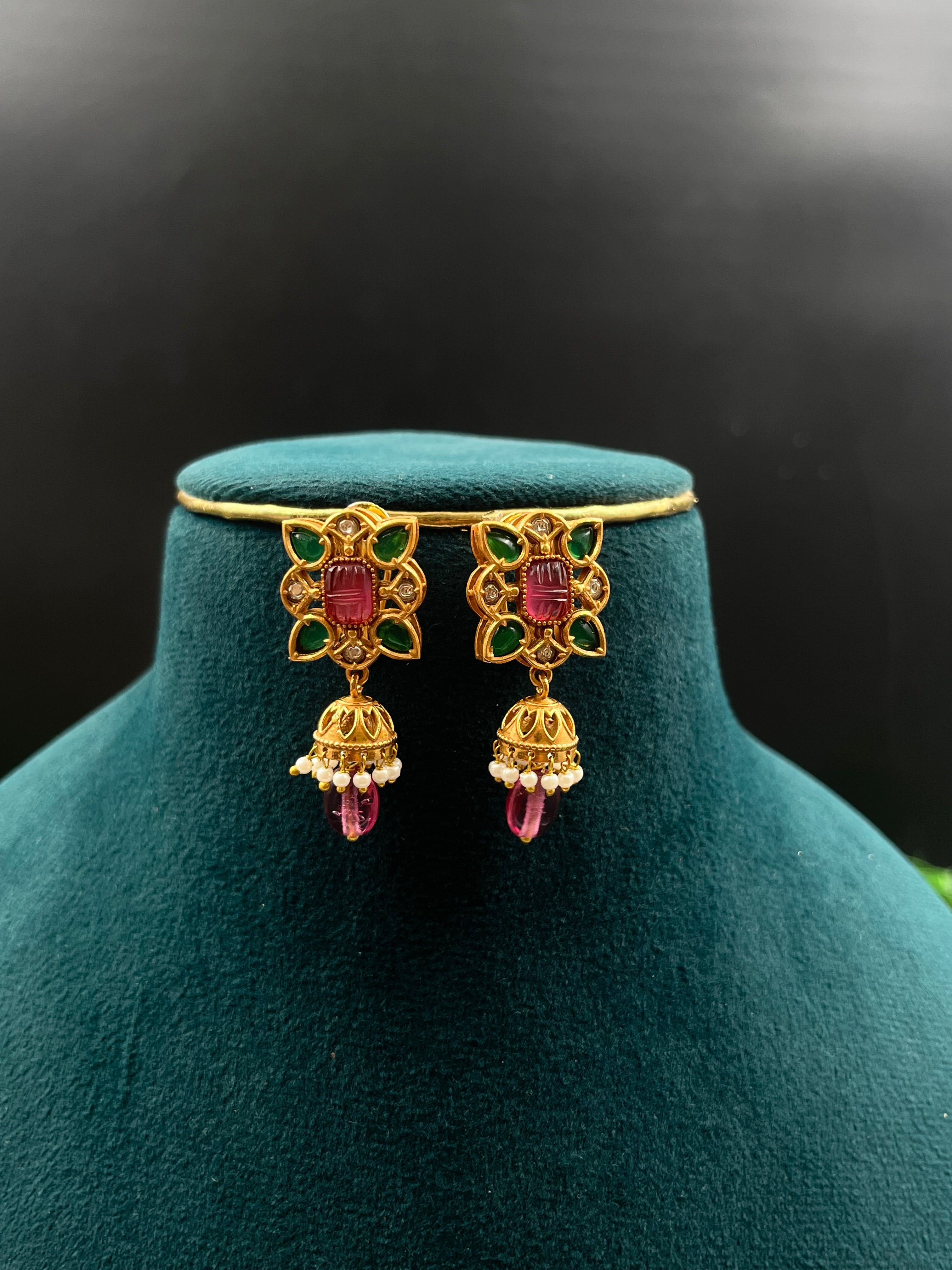 SHANU NECKLACE