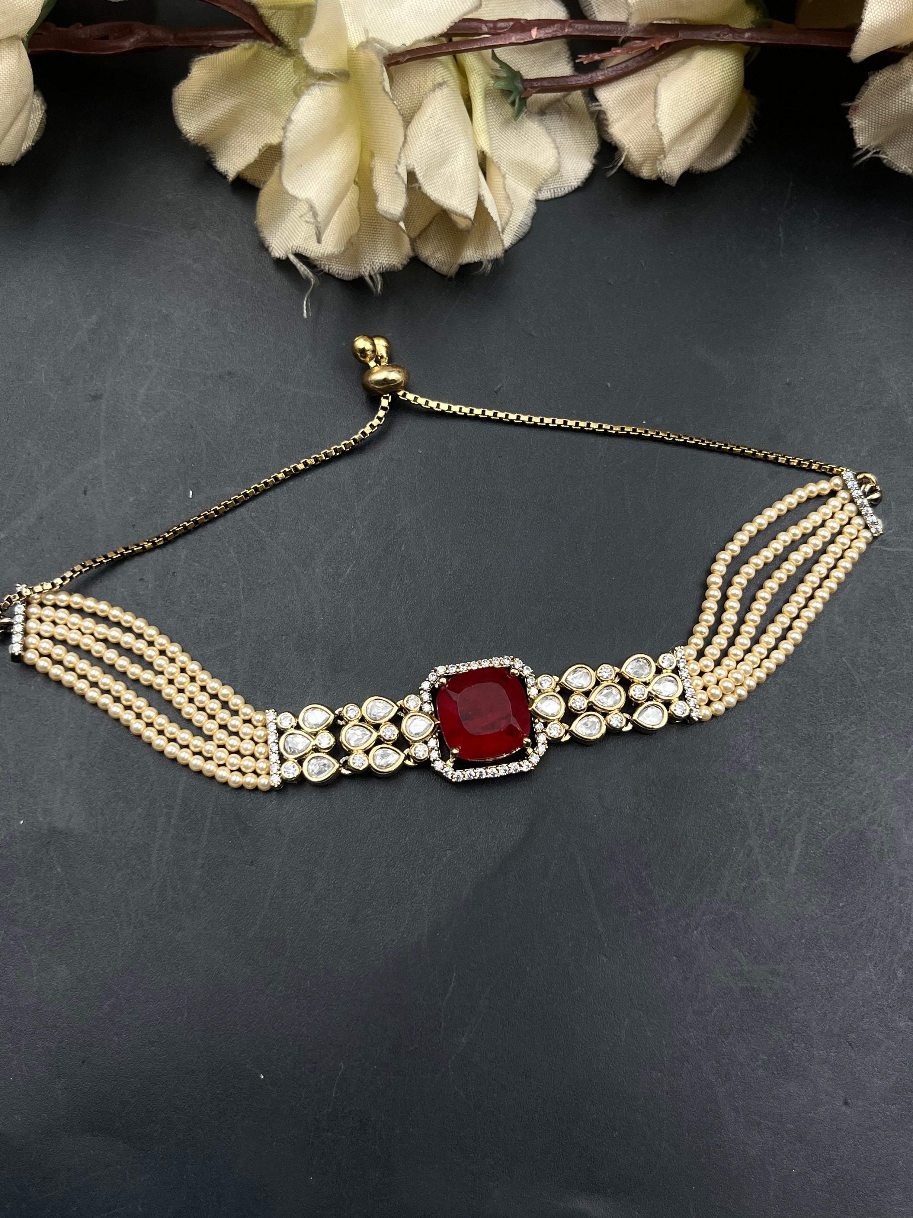 HAMELETA NECKLACE