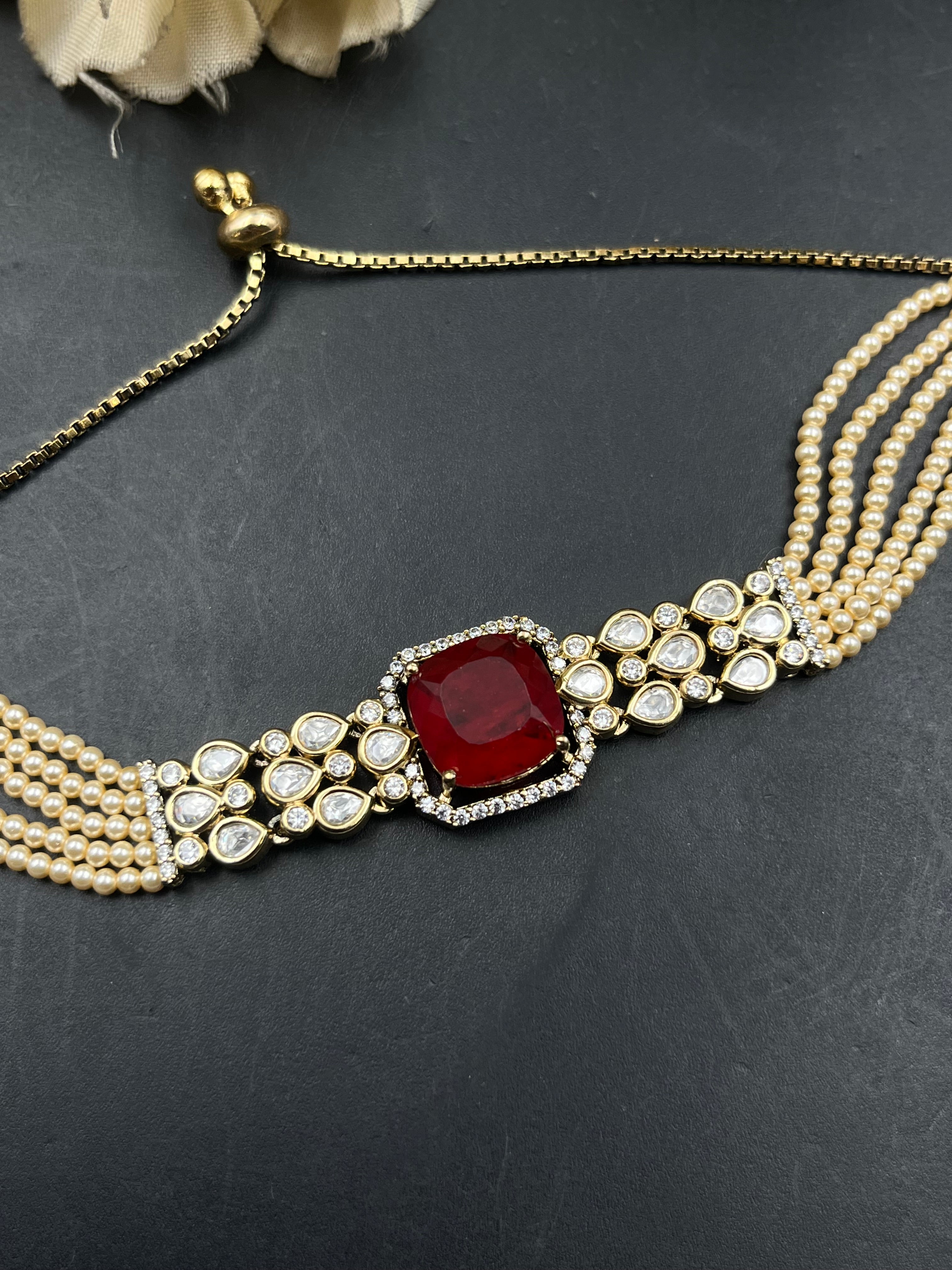 HAMELETA NECKLACE