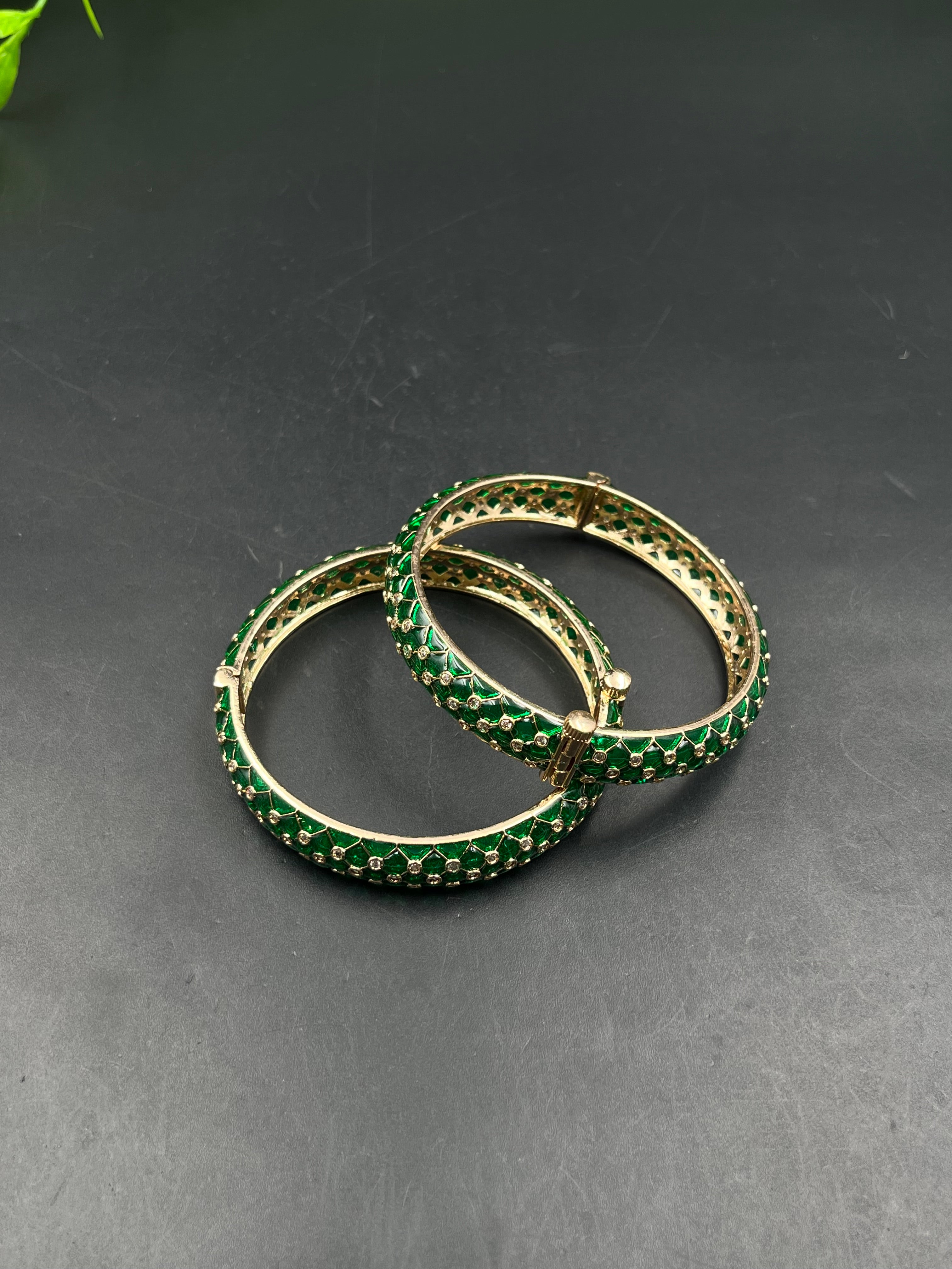 GAYU  BANGLE