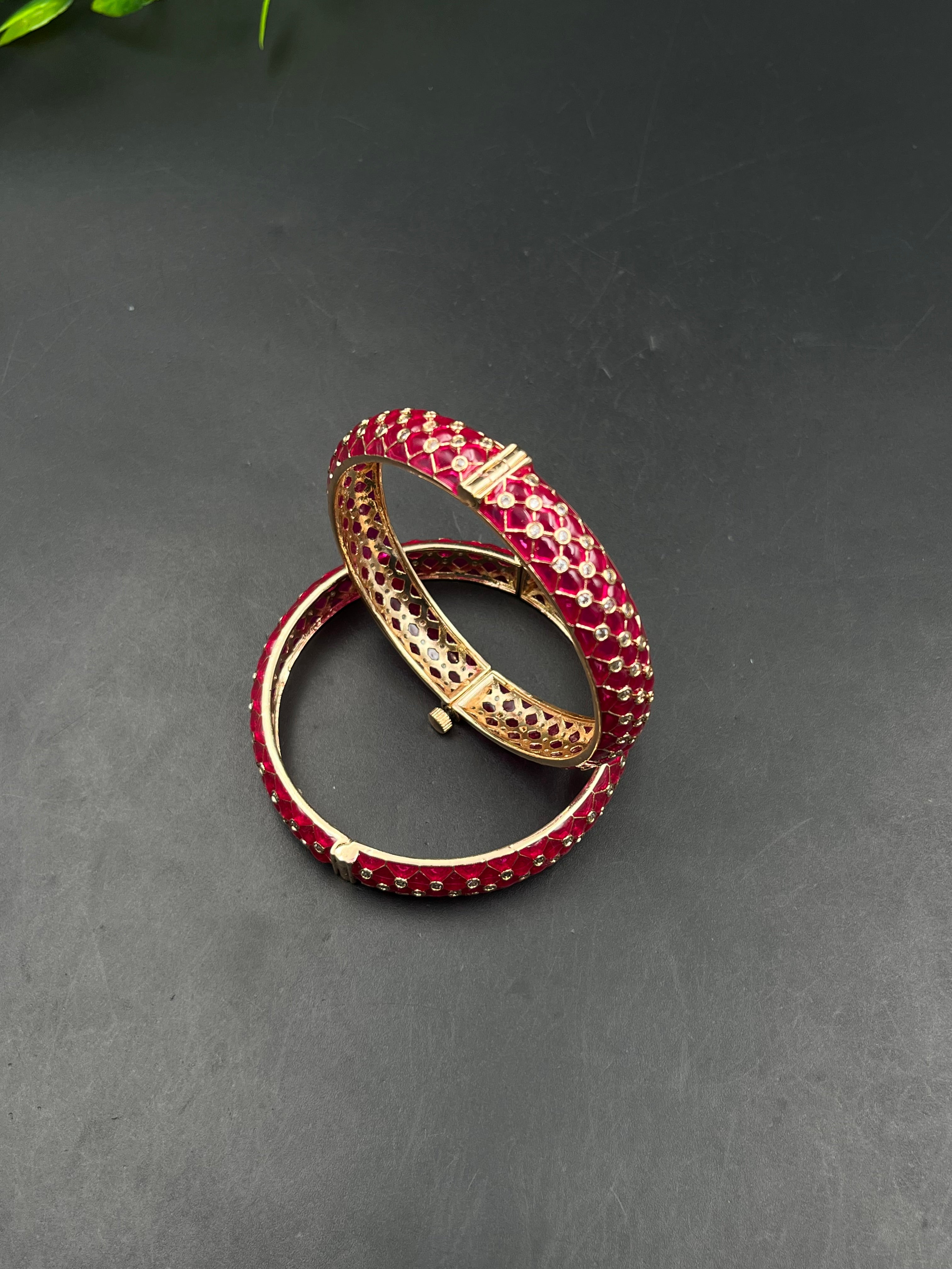 GAYU  BANGLE