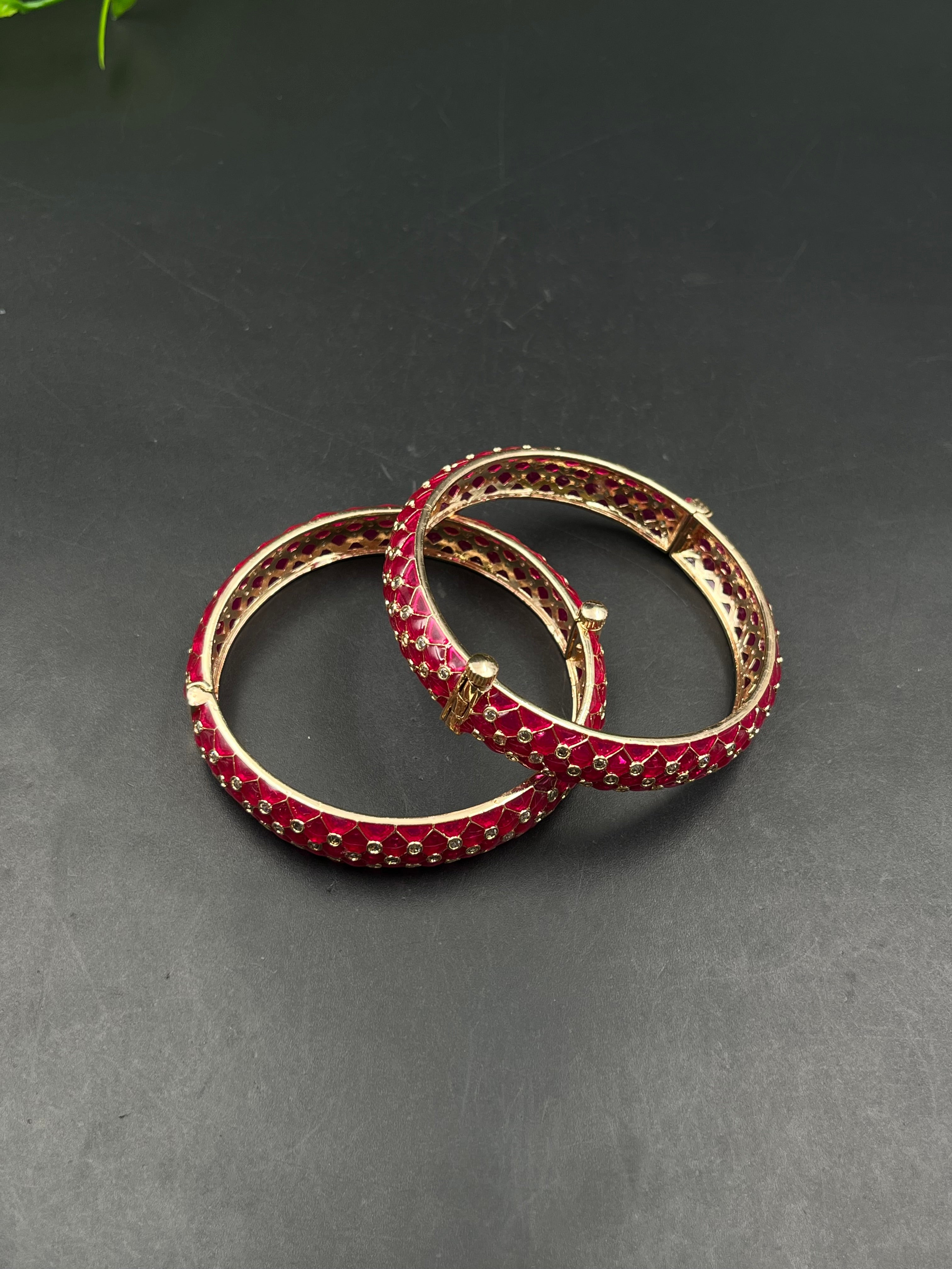 GAYU  BANGLE
