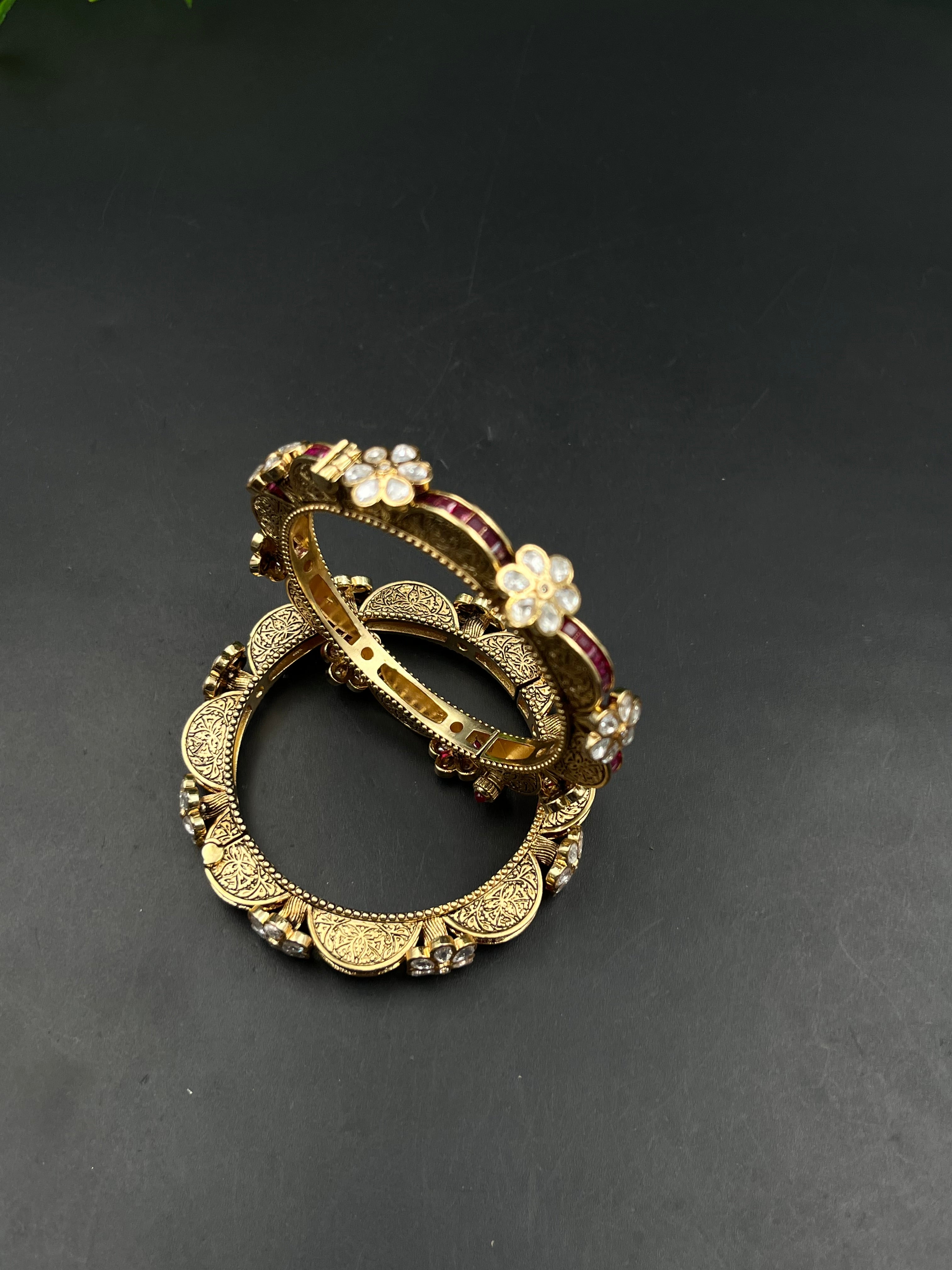 JUHI BANGLE