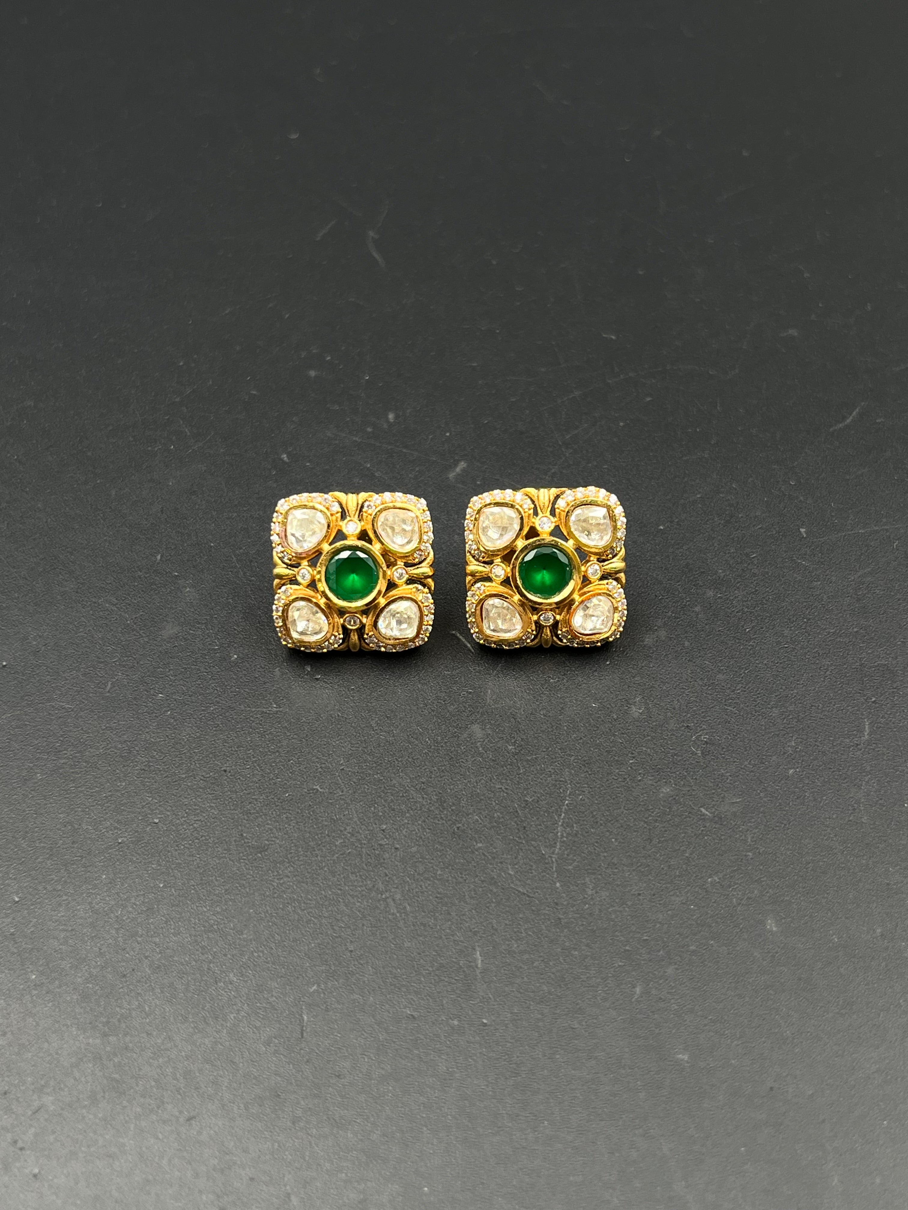 AFRA EARRING
