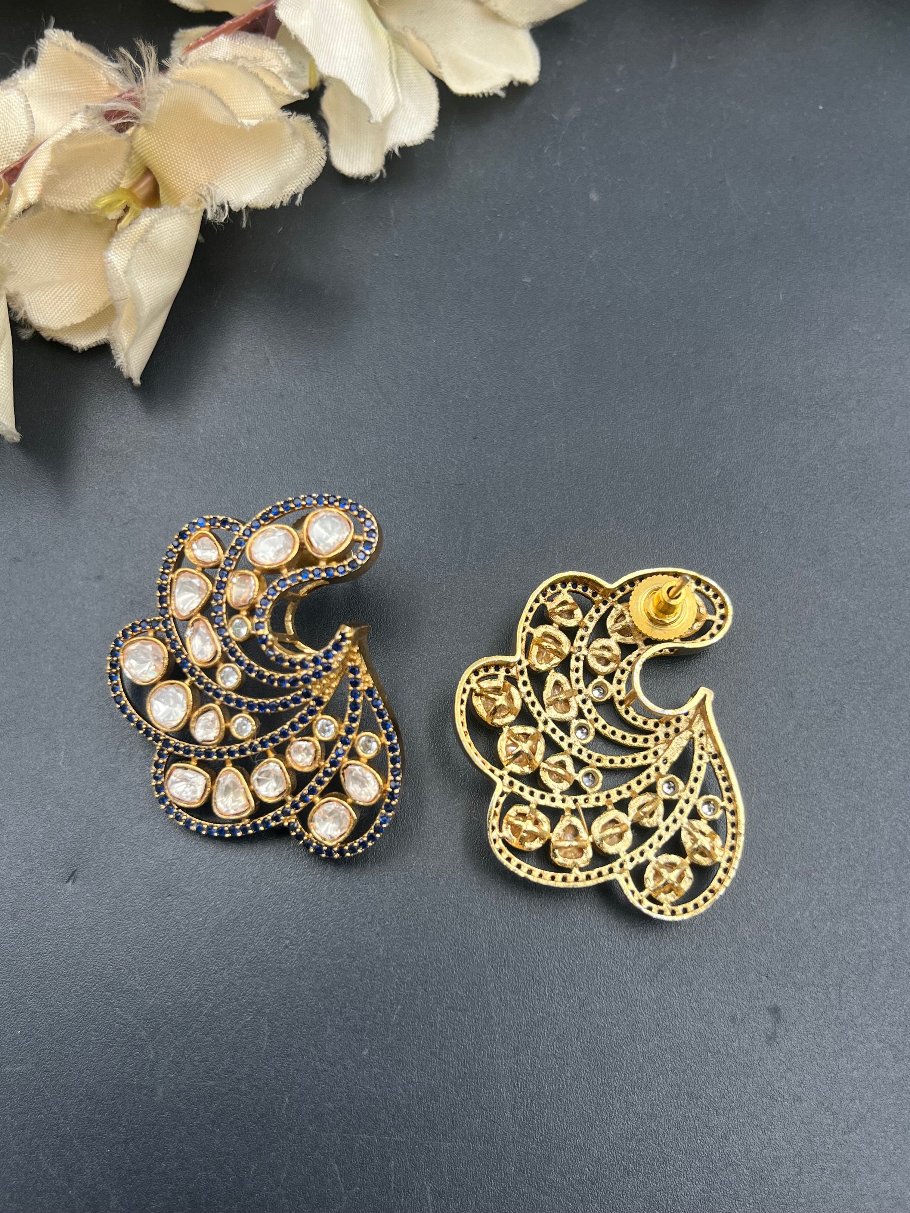 LAVANYA EARRING