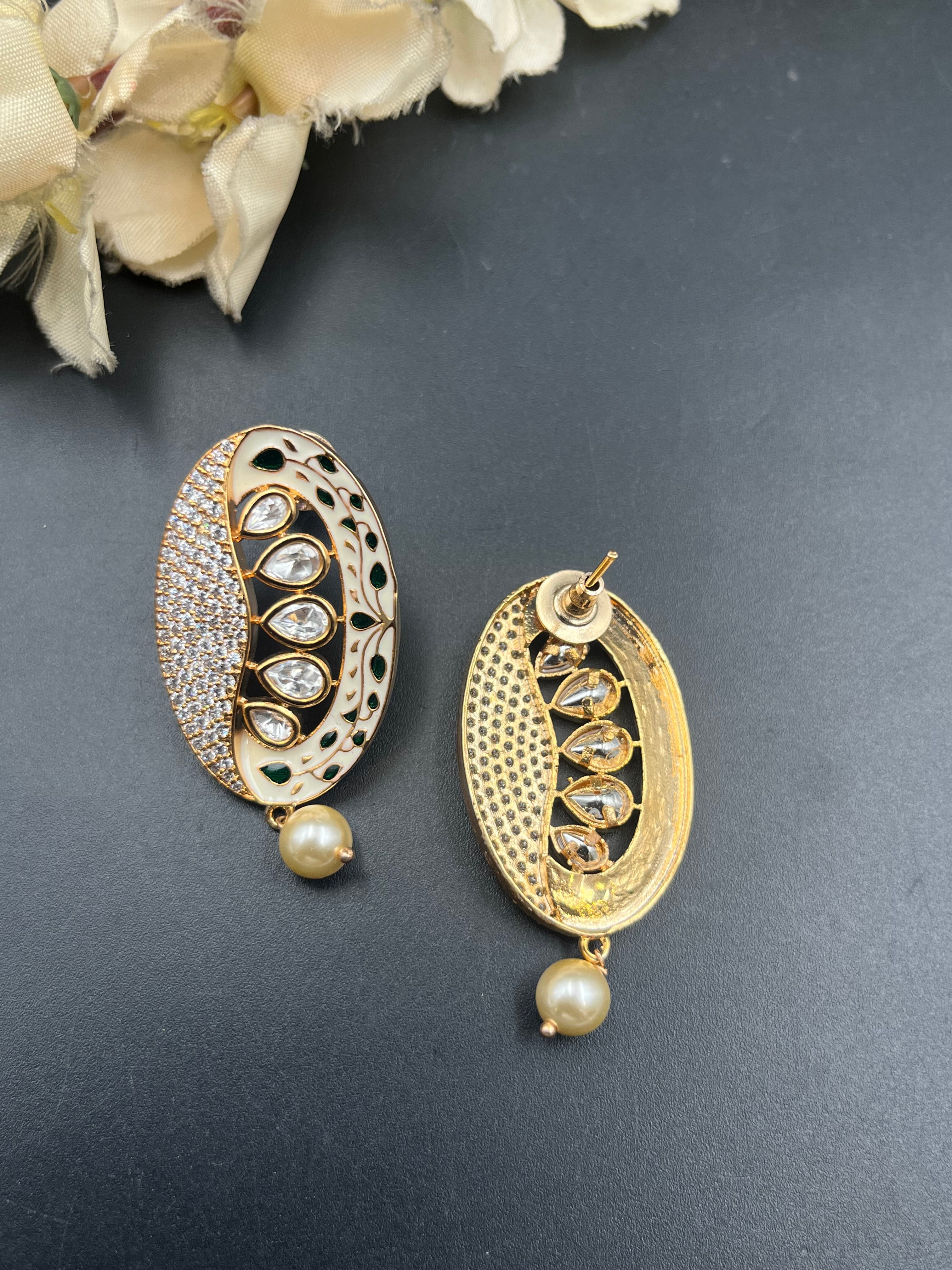 DIPANSHA EARRING