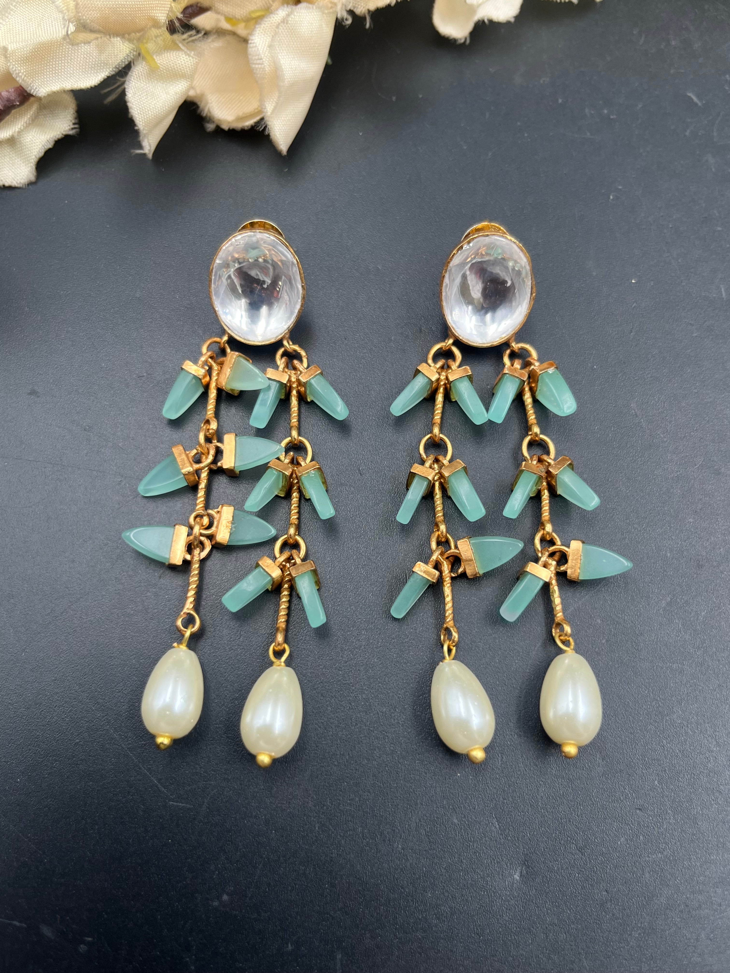 MINA EARRING